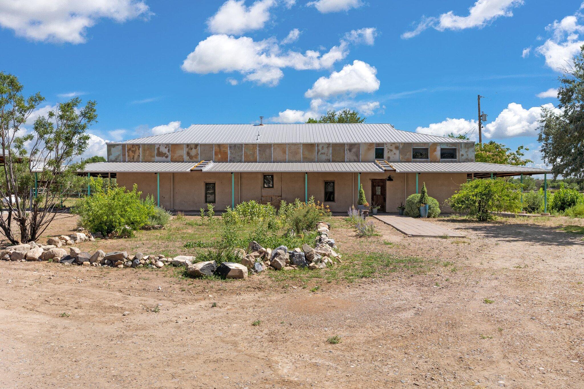 Photo 2 of 67 of 82 Edmundo Road house