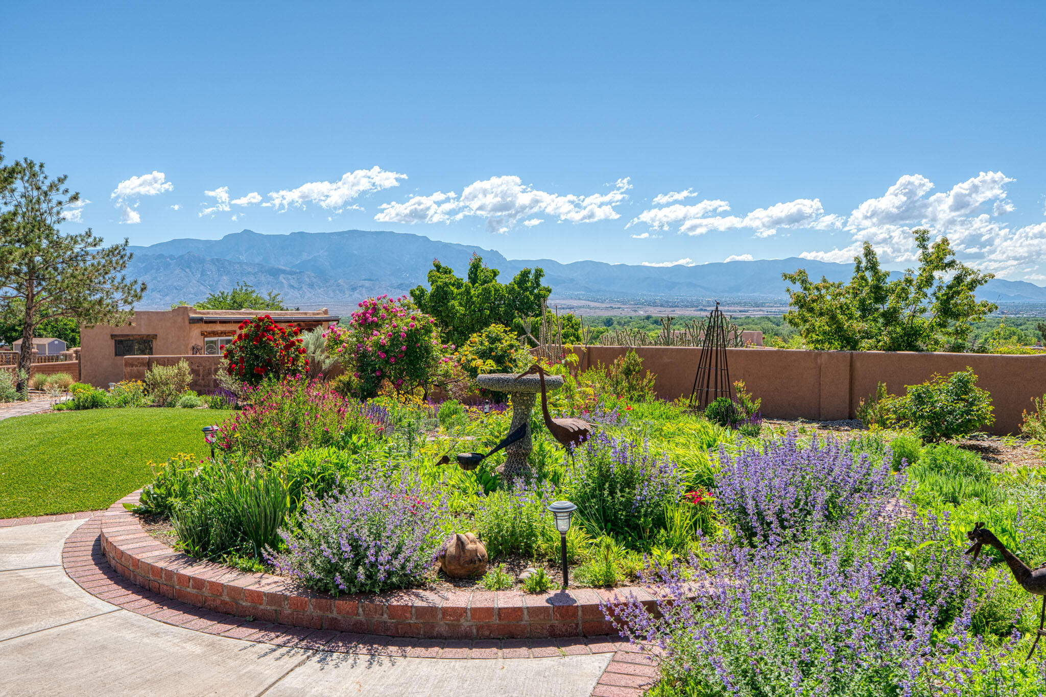 1317 W Meadowlark Lane, Corrales, New Mexico image 2