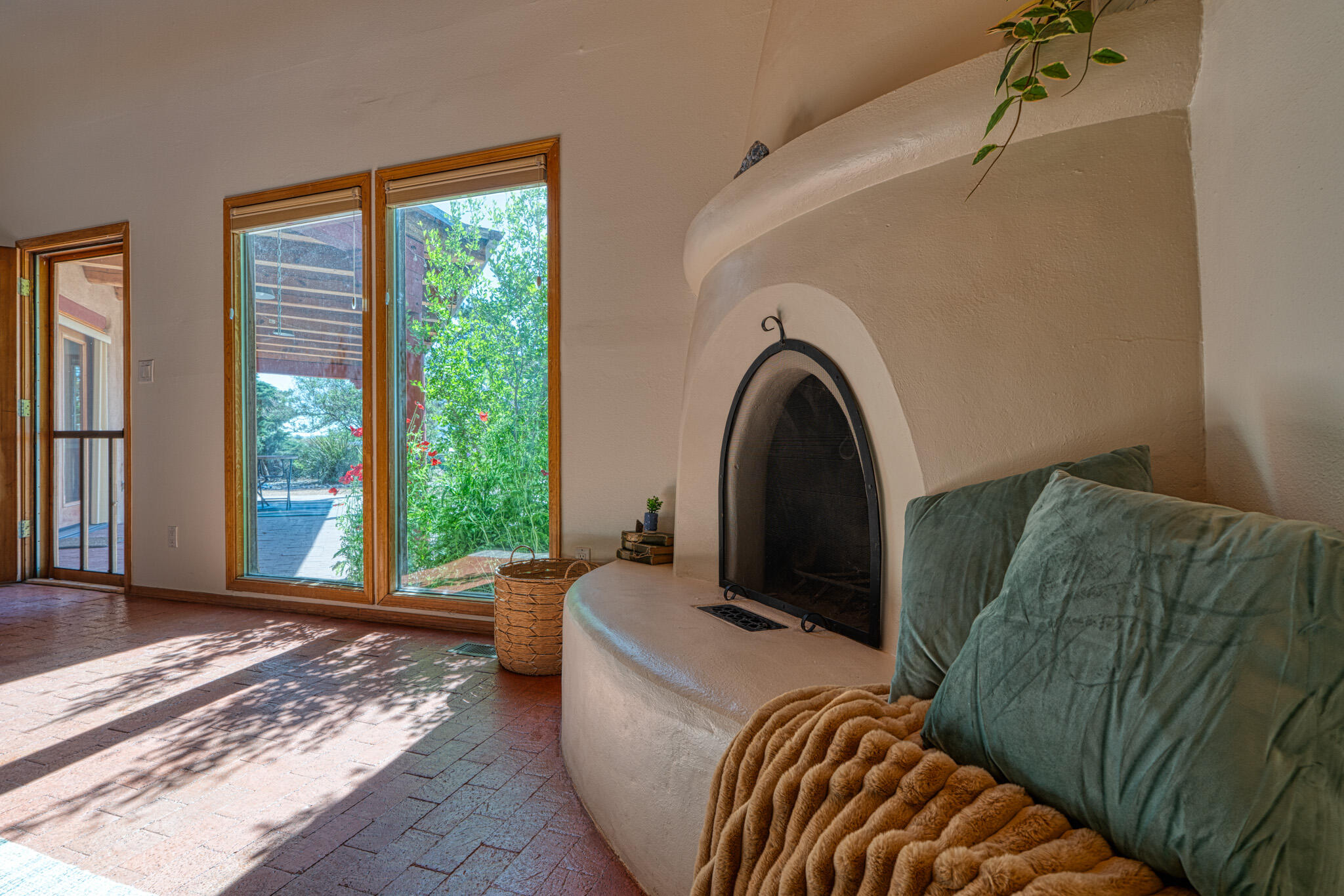 1317 W Meadowlark Lane, Corrales, New Mexico image 20
