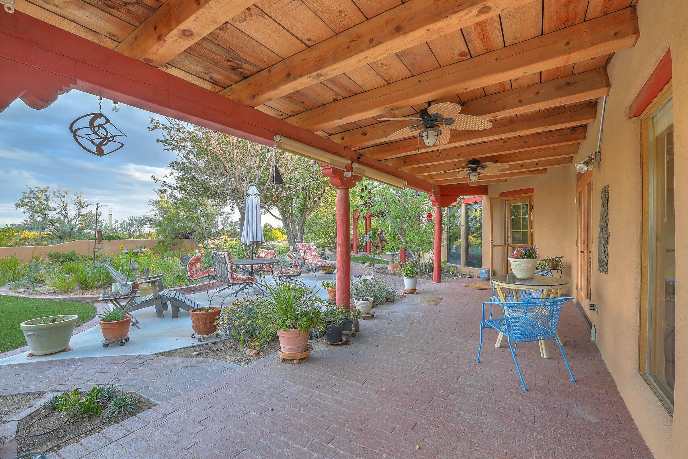 1317 W Meadowlark Lane, Corrales, New Mexico image 3