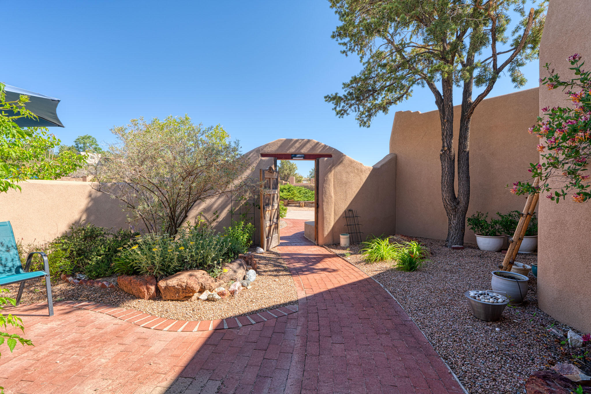 1317 W Meadowlark Lane, Corrales, New Mexico image 16
