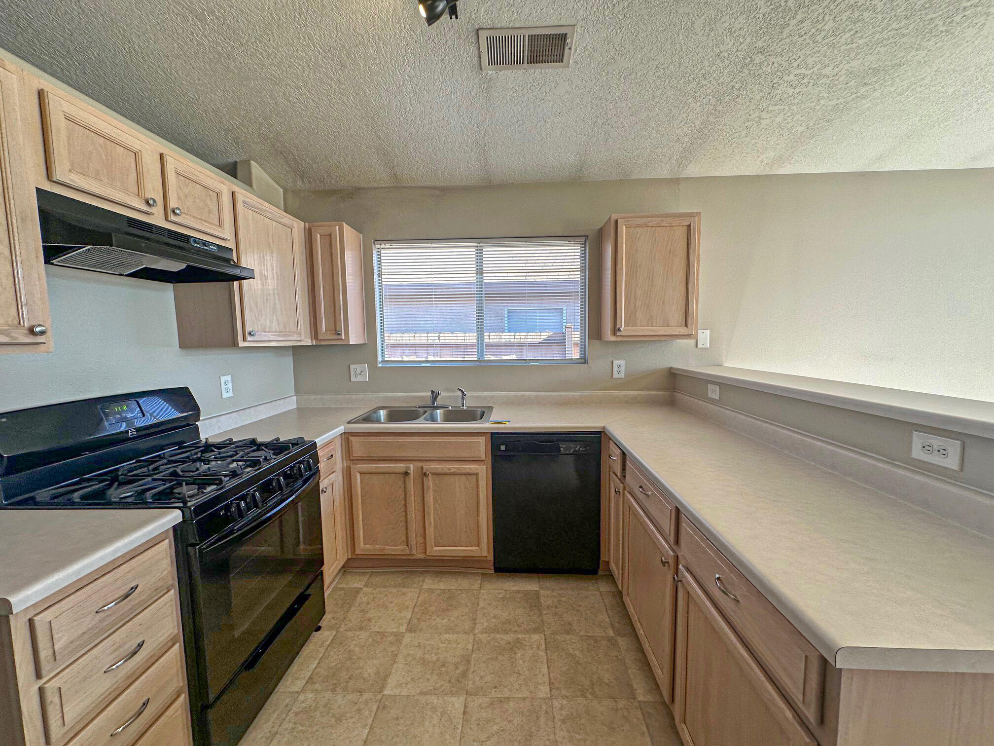 10008 Ladder Ranch Lane, Albuquerque, New Mexico image 5