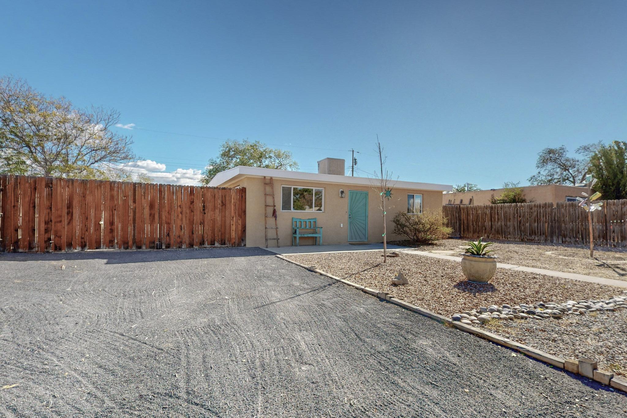 2824 Solano Drive, Albuquerque, New Mexico image 4