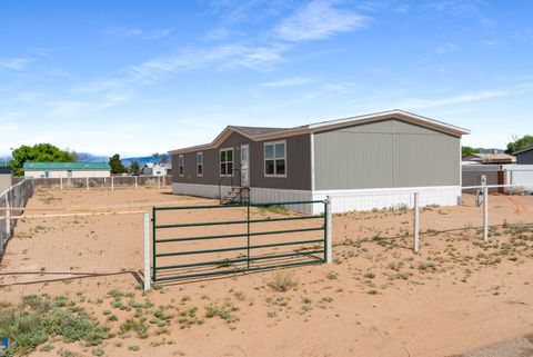 Mobile Home For Sale - 31 Avenida De Mesa Verde Loop<br/> Rio Communities, NM 87002
