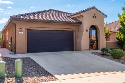 Homes For Sale - 2320 Komatke Trail<br/> Albuquerque, NM 87120
