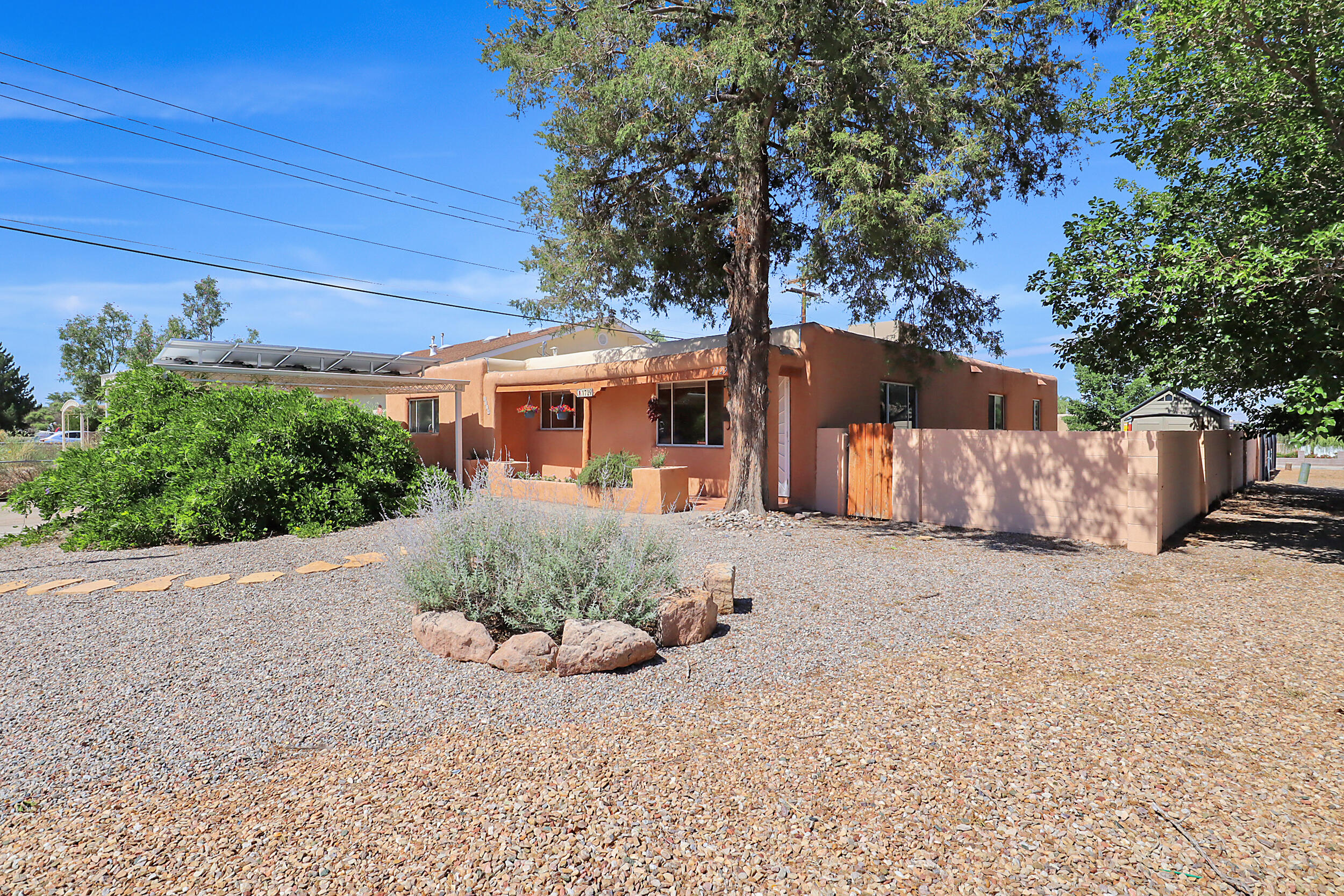 View Albuquerque, NM 87110 house