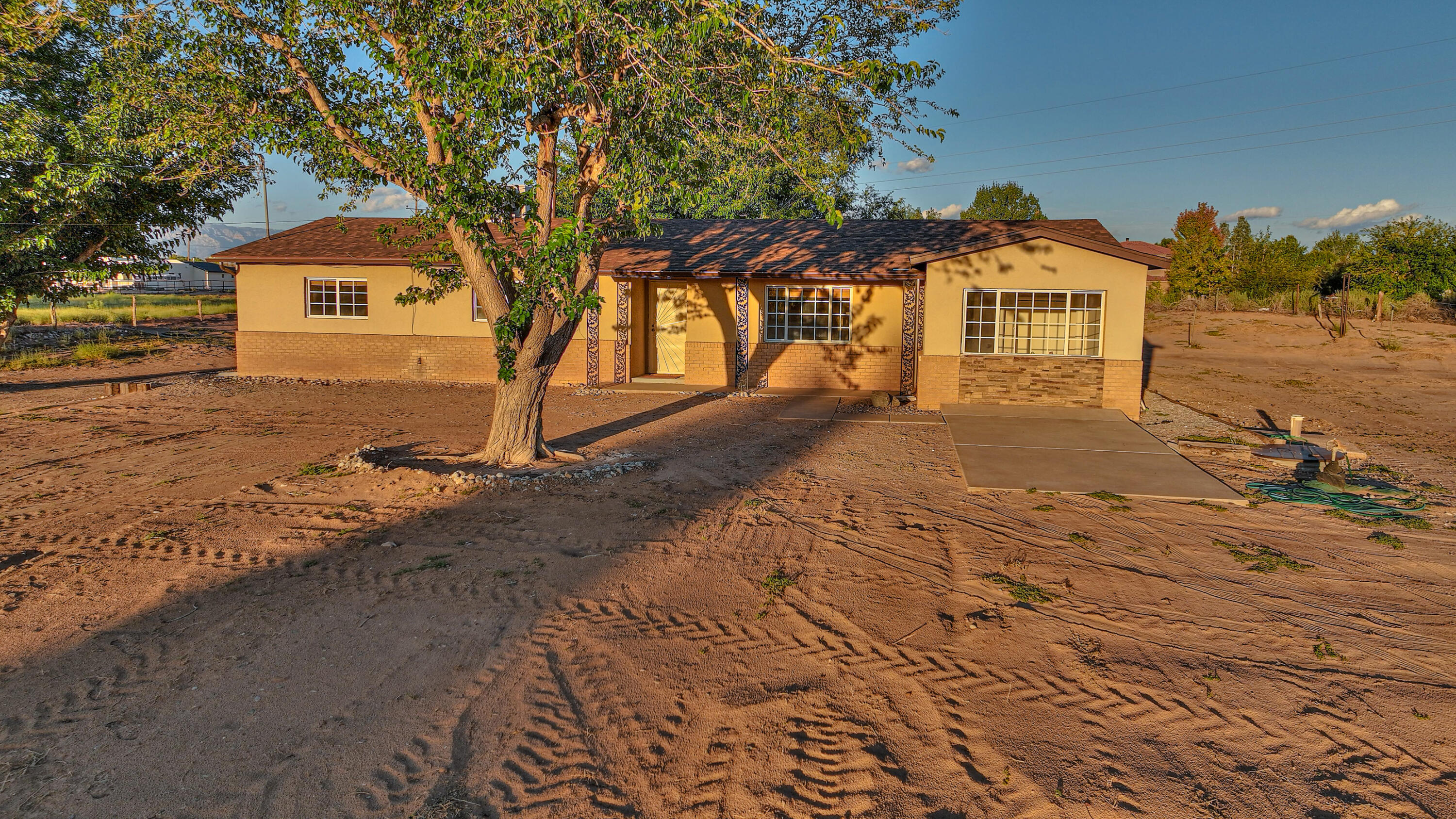 5416 Cresswell Road, Albuquerque, New Mexico image 1