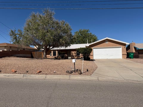Photo of 3325 21st Avenue SE, Rio Rancho, NM 87124 (MLS # 1112131)