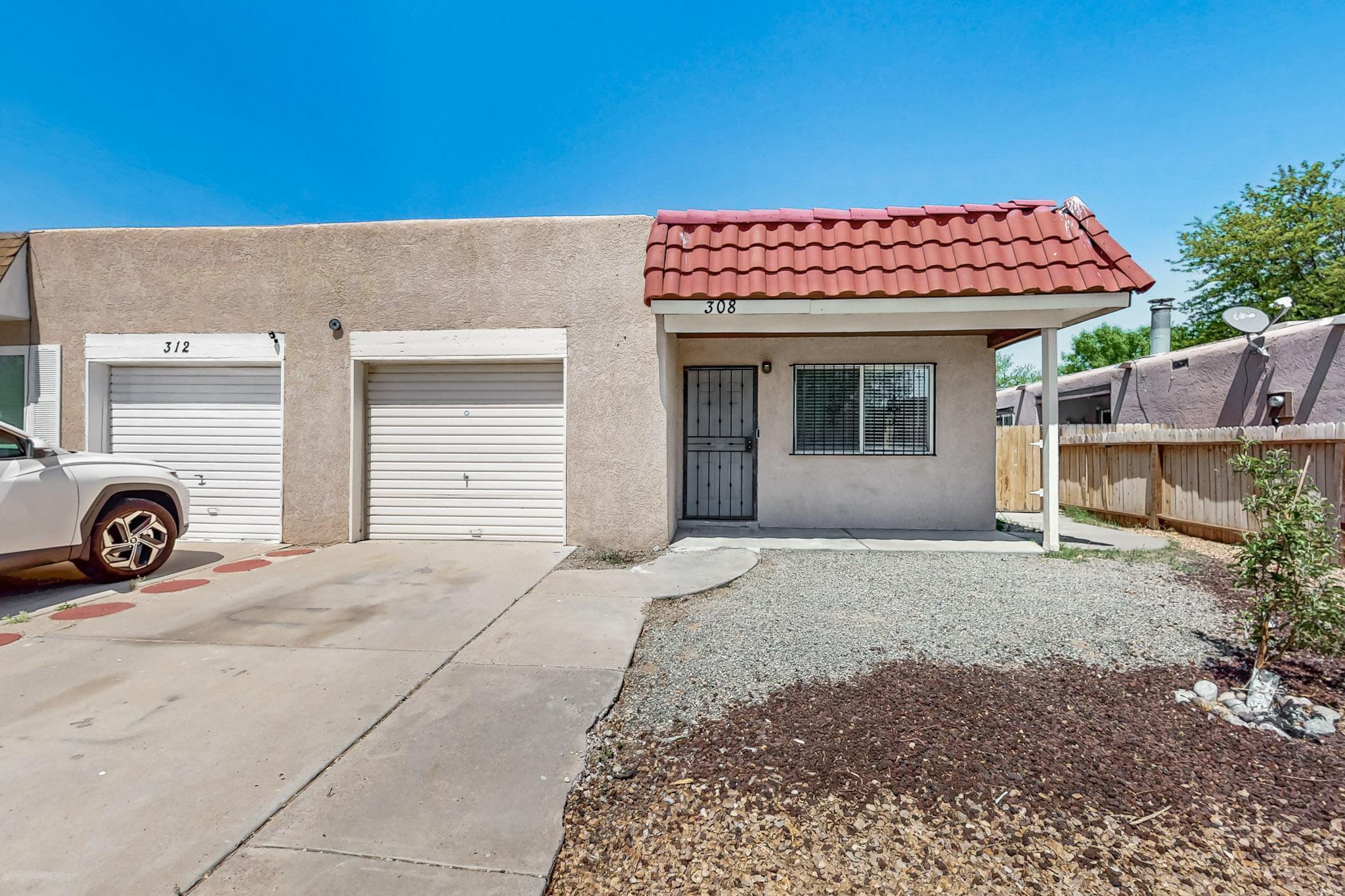 308 Garden Avenue, Los Lunas, New Mexico image 1