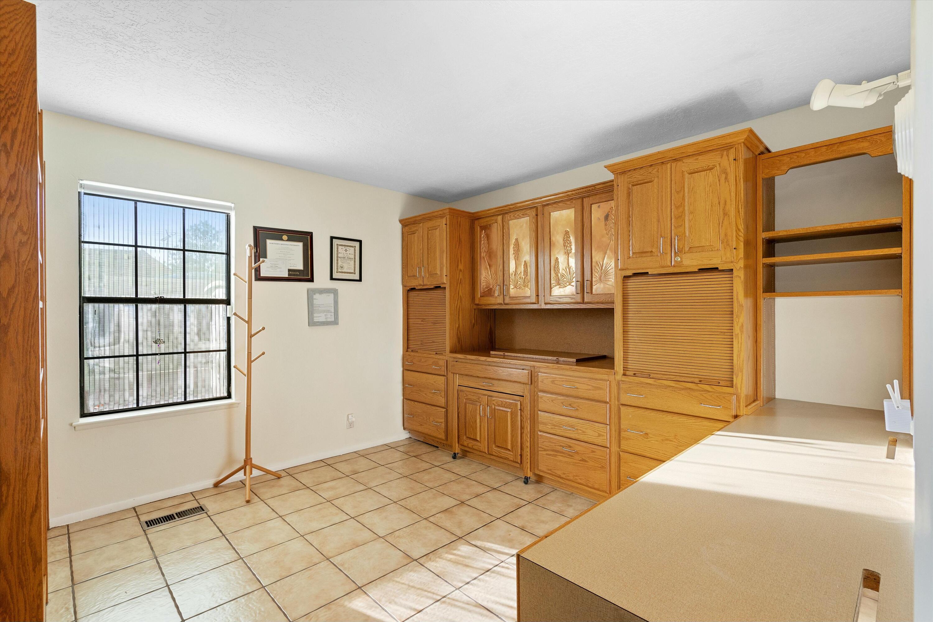 8328 Cherry Hills Drive, Albuquerque, New Mexico image 31