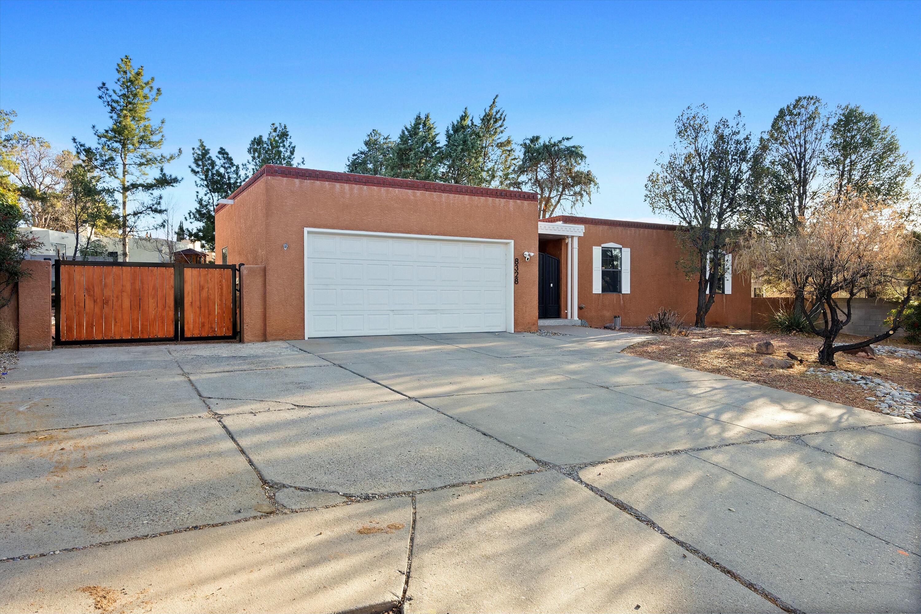 8328 Cherry Hills Drive, Albuquerque, New Mexico image 1