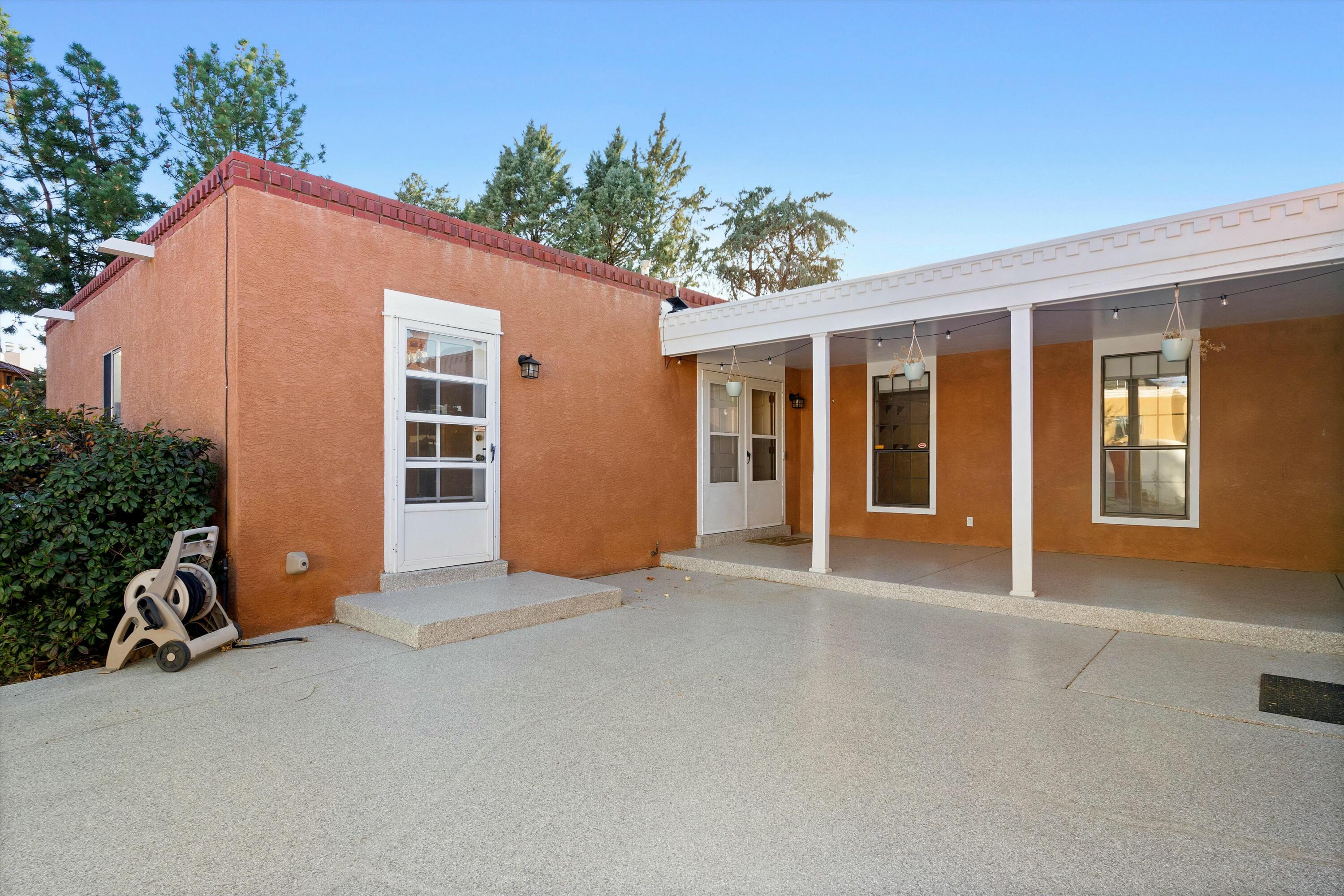 8328 Cherry Hills Drive, Albuquerque, New Mexico image 8