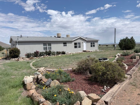 Mobile Home For Sale - 26 La Hinca Road<br/> Magdalena, NM 87825