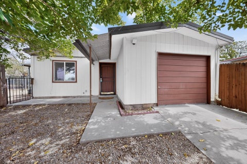Photo of 620 Turquoise Court NE, Albuquerque, NM 87123 (MLS # 1111294)