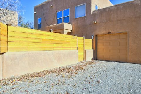 Photo of 1705 Violetas Road NW, Albuquerque, NM 87104 (MLS # 1095069)