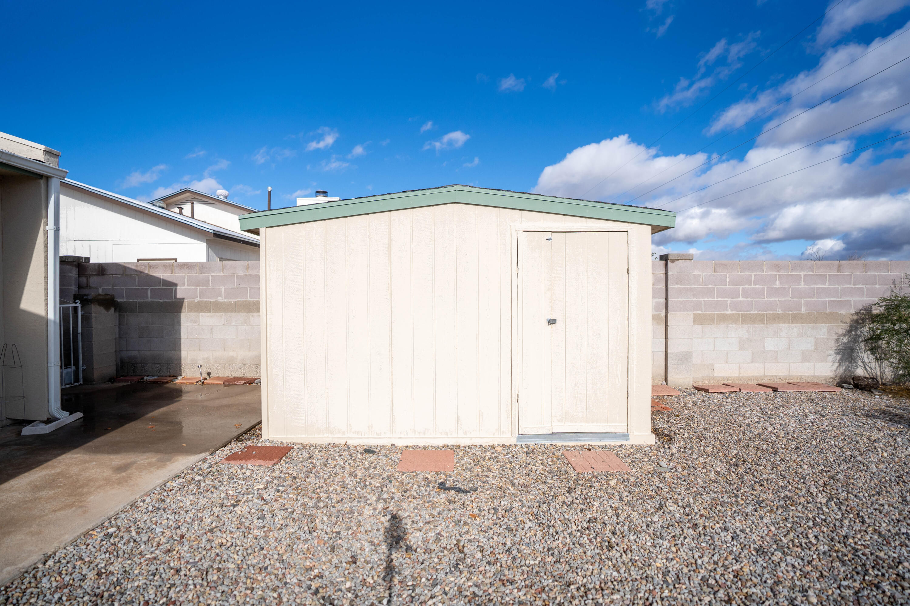 102 Spring Road, Rio Rancho, New Mexico image 27