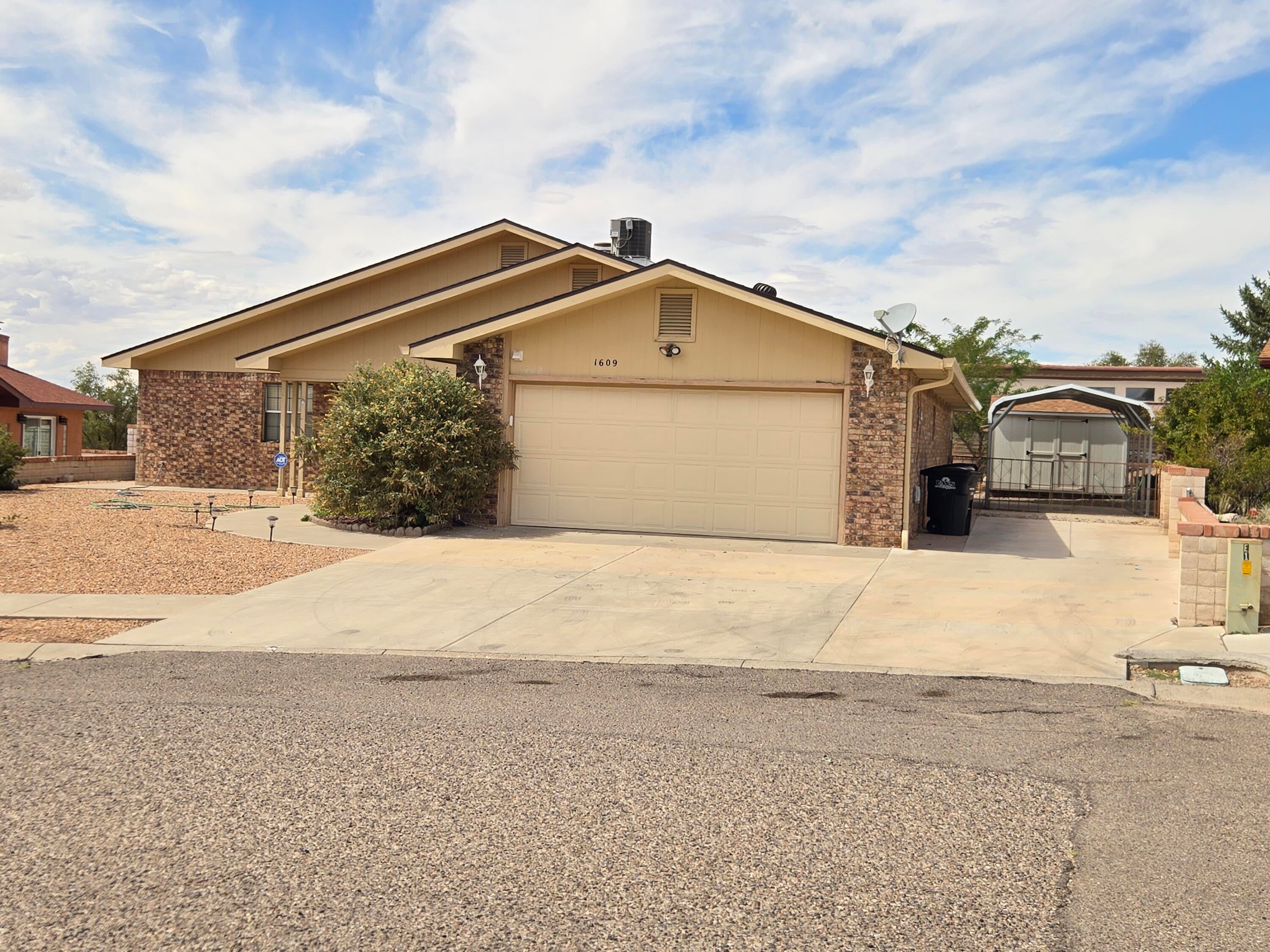 1609 Tommy Armour Court