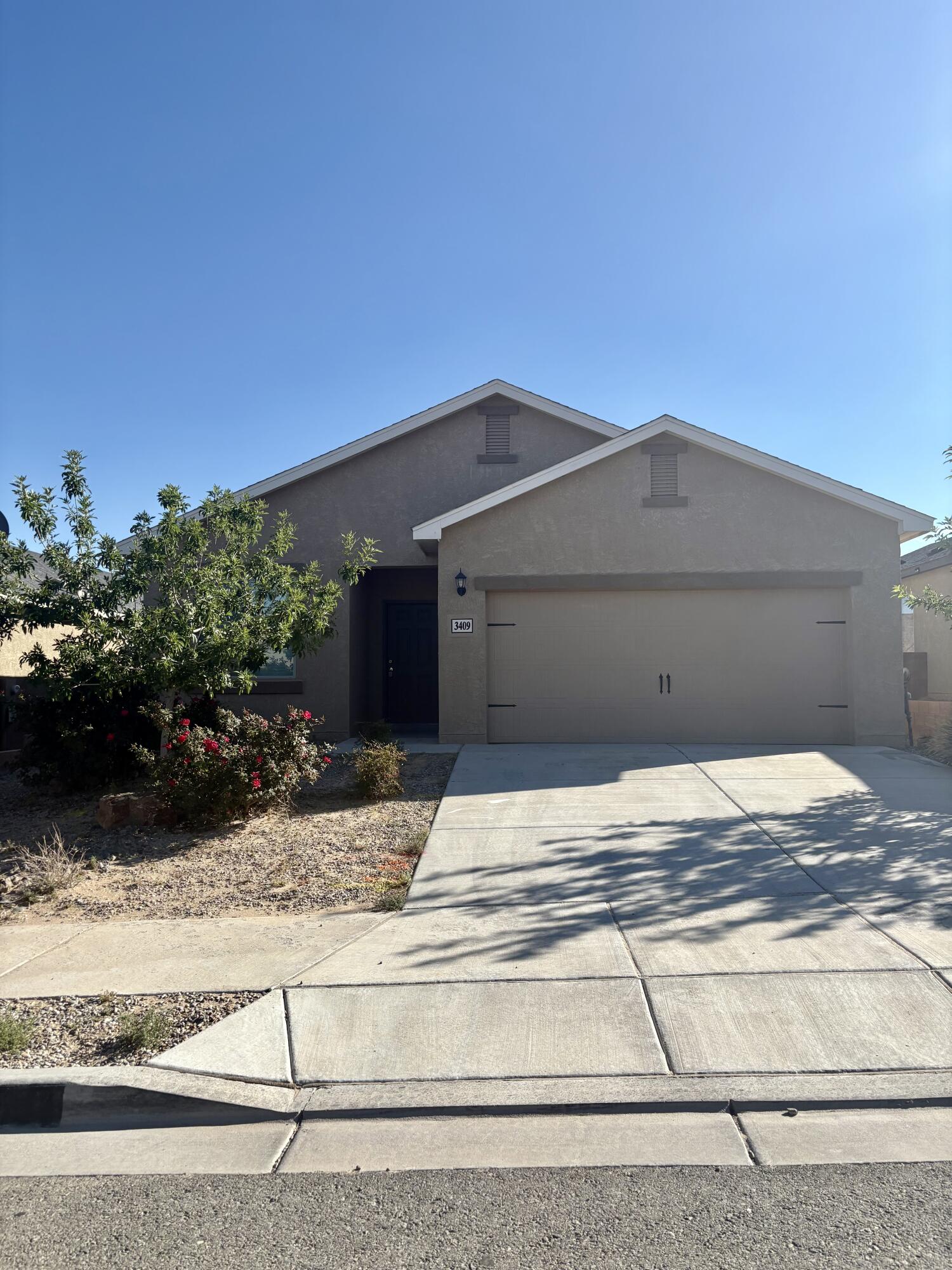 3409 Oregon Trail Road NE