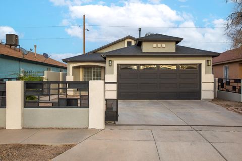 Photo of 420 Evening Fire Street SW, Albuquerque, NM 87121 (MLS # 1094871)