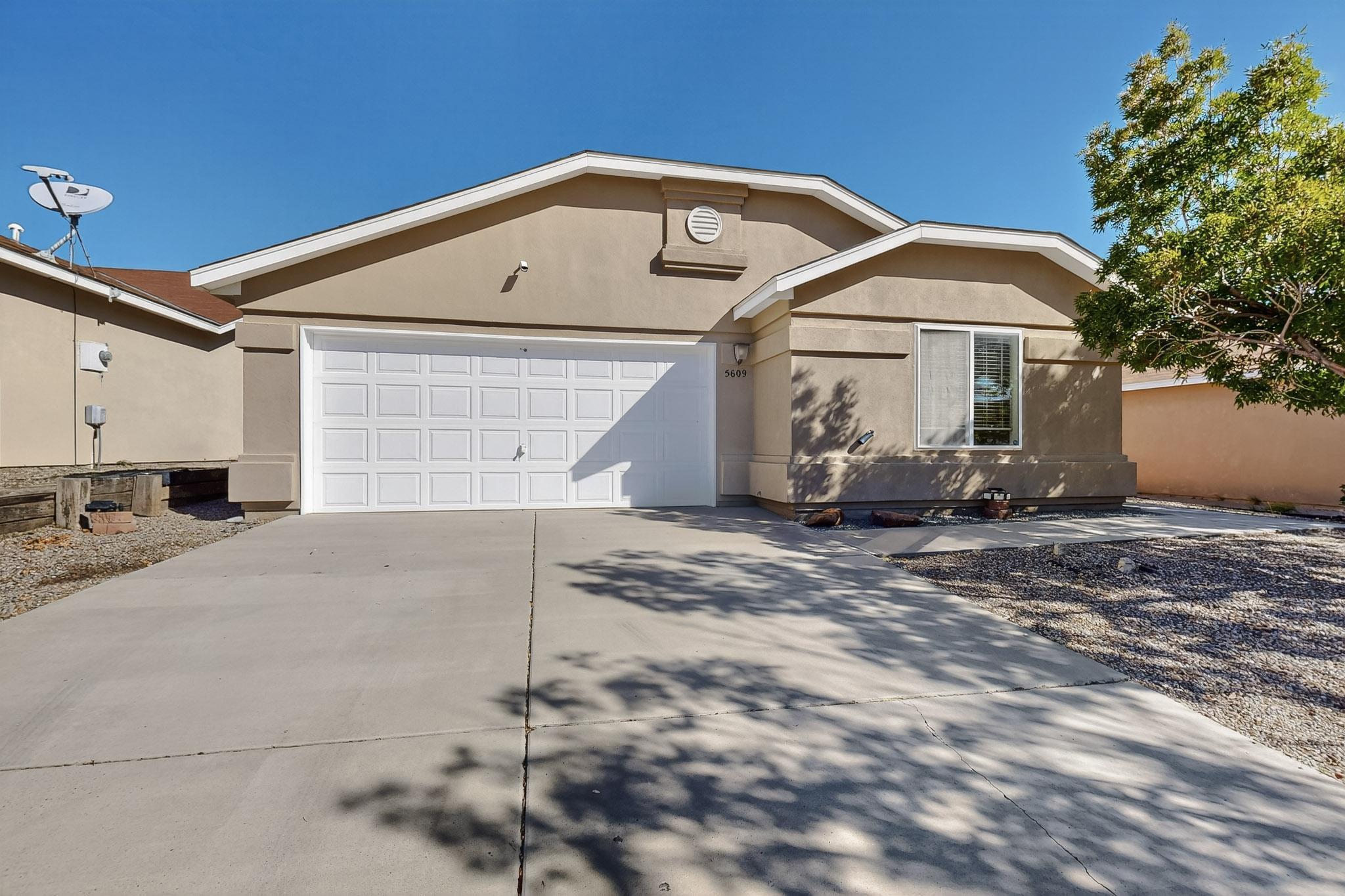 5609 MESA RIDGE Road NW