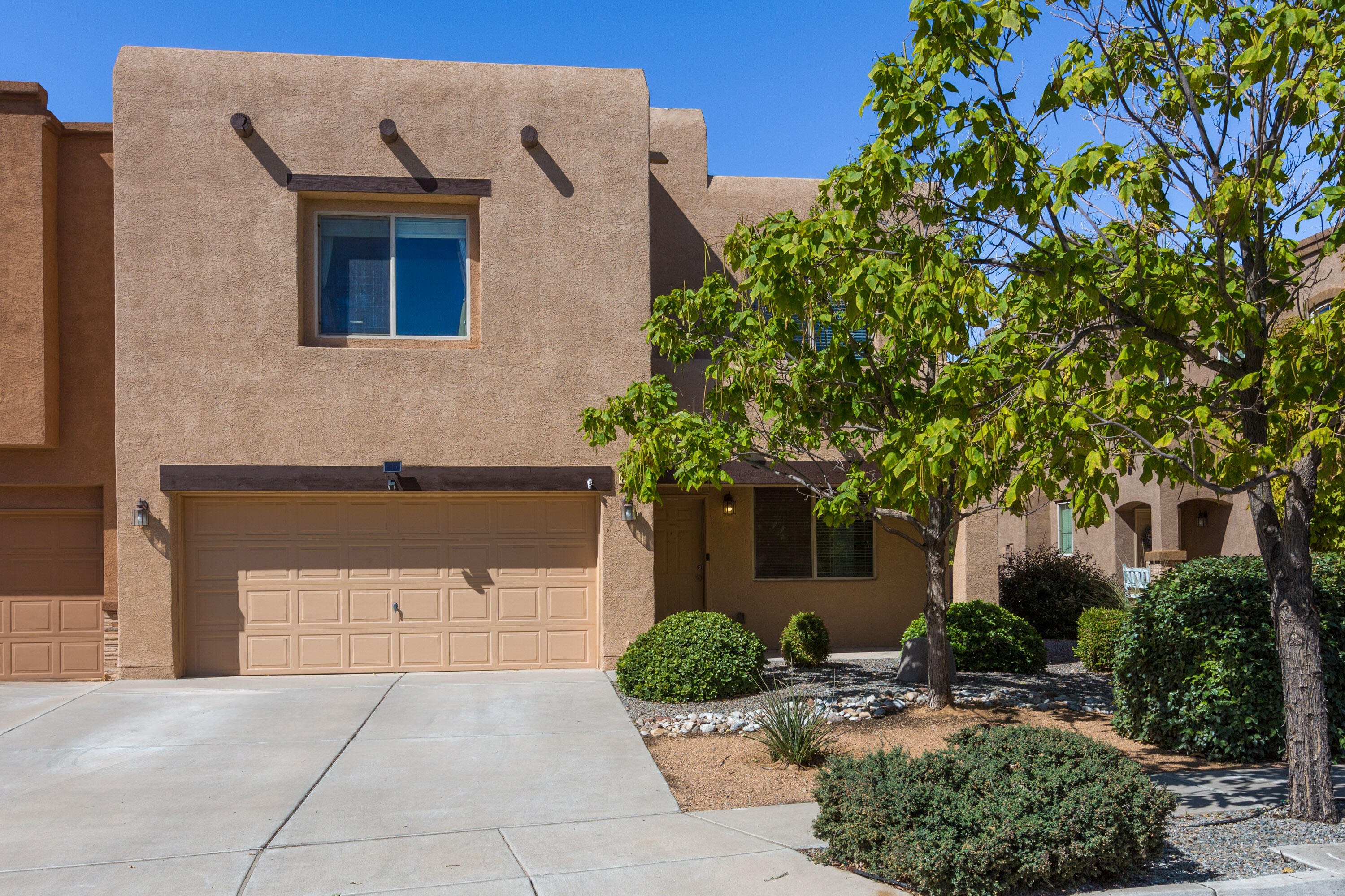 2123 Cortina Loop, Rio Rancho, New Mexico image 1