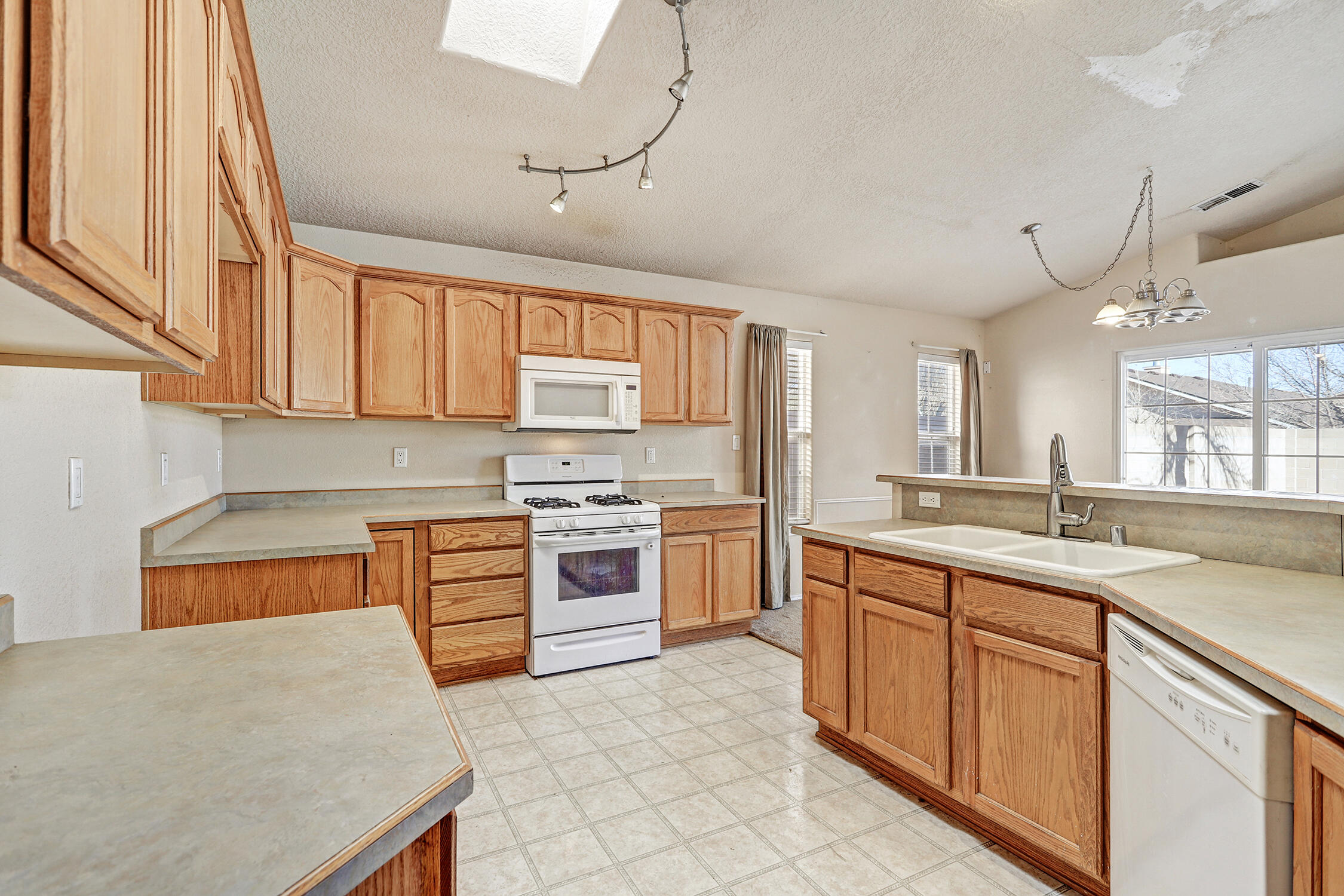 10300 Country Manor Place, Albuquerque, New Mexico image 6