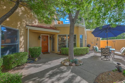 Photo of 9600 MERION Circle NE, Albuquerque, NM 87111 (MLS # 1088077)