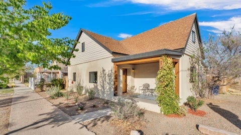 Photo of 800 13th Street NW, Albuquerque, NM 87102 (MLS # 1112254)
