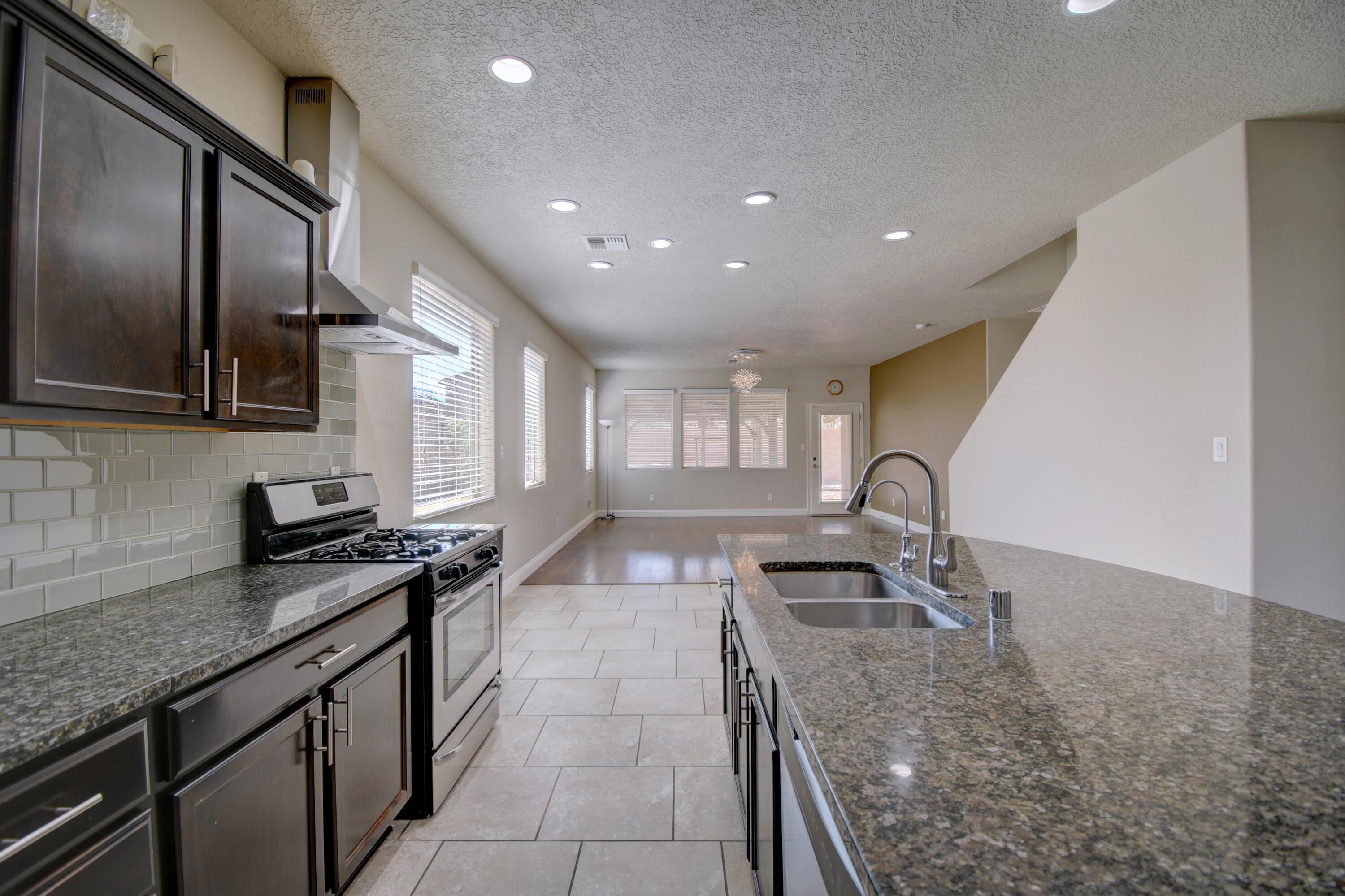 7227 Wasilla Drive, Rio Rancho, New Mexico image 3