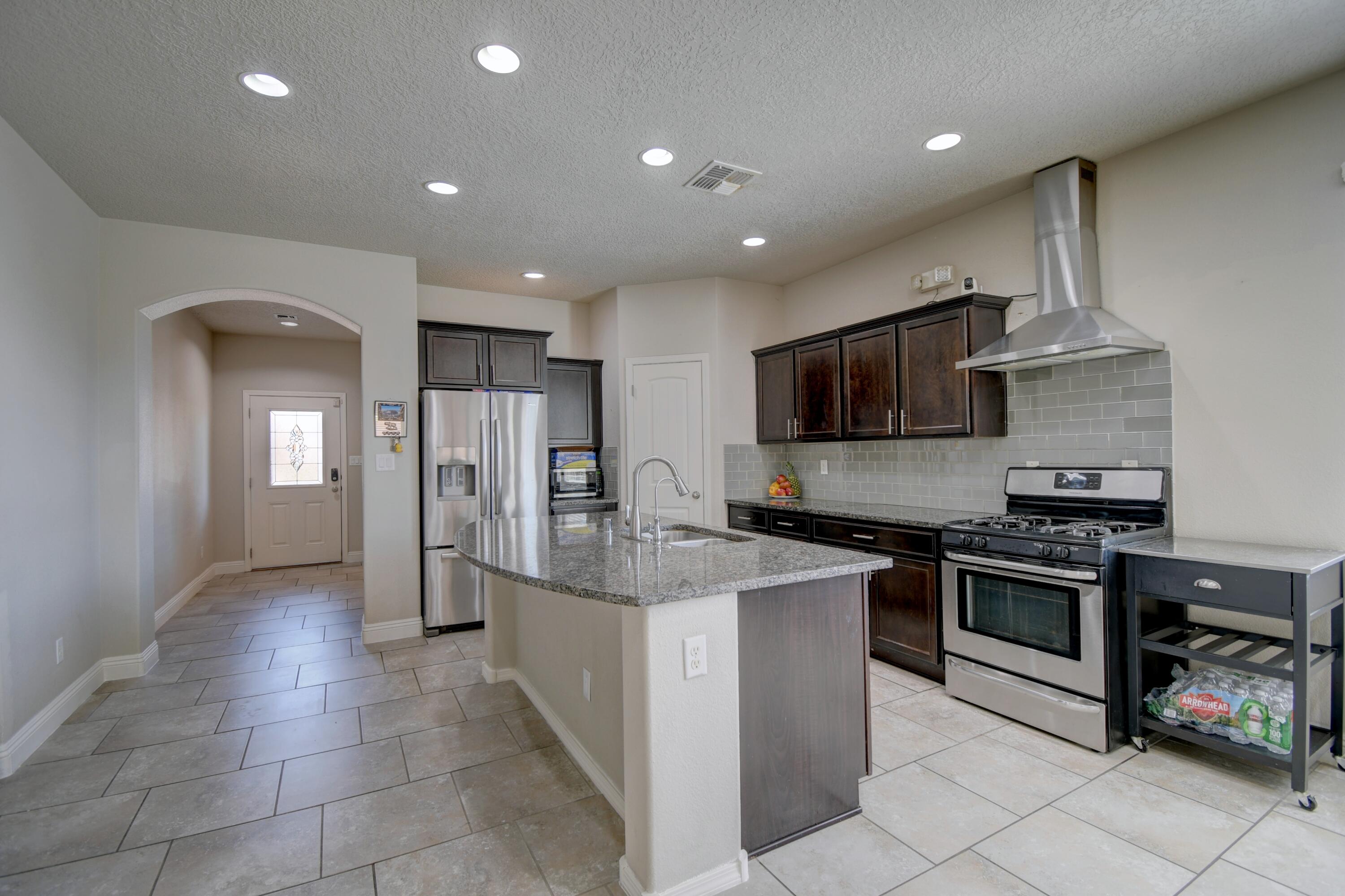 7227 Wasilla Drive, Rio Rancho, New Mexico image 2