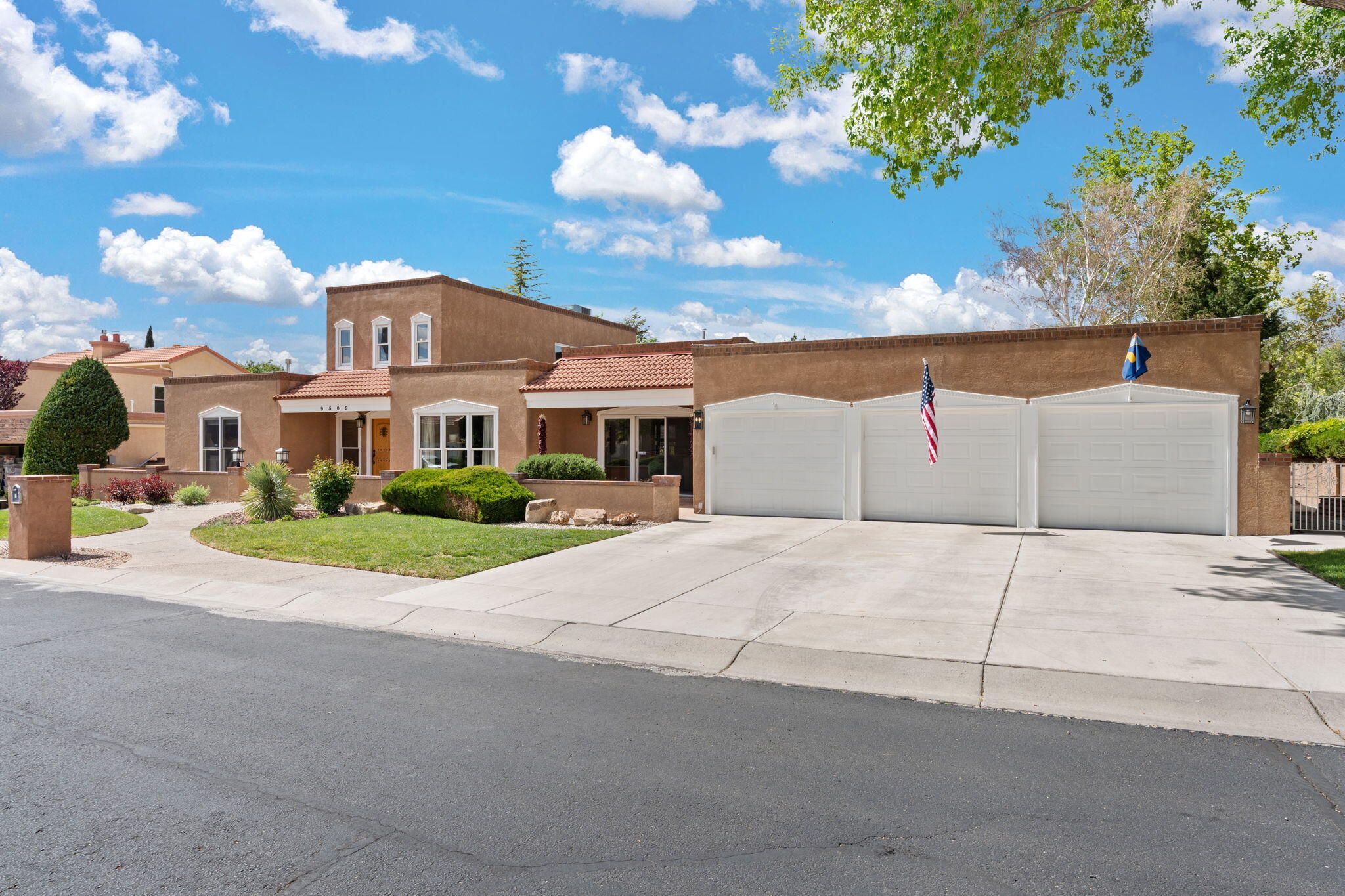 9509 Seabrook Drive, Albuquerque, New Mexico image 3