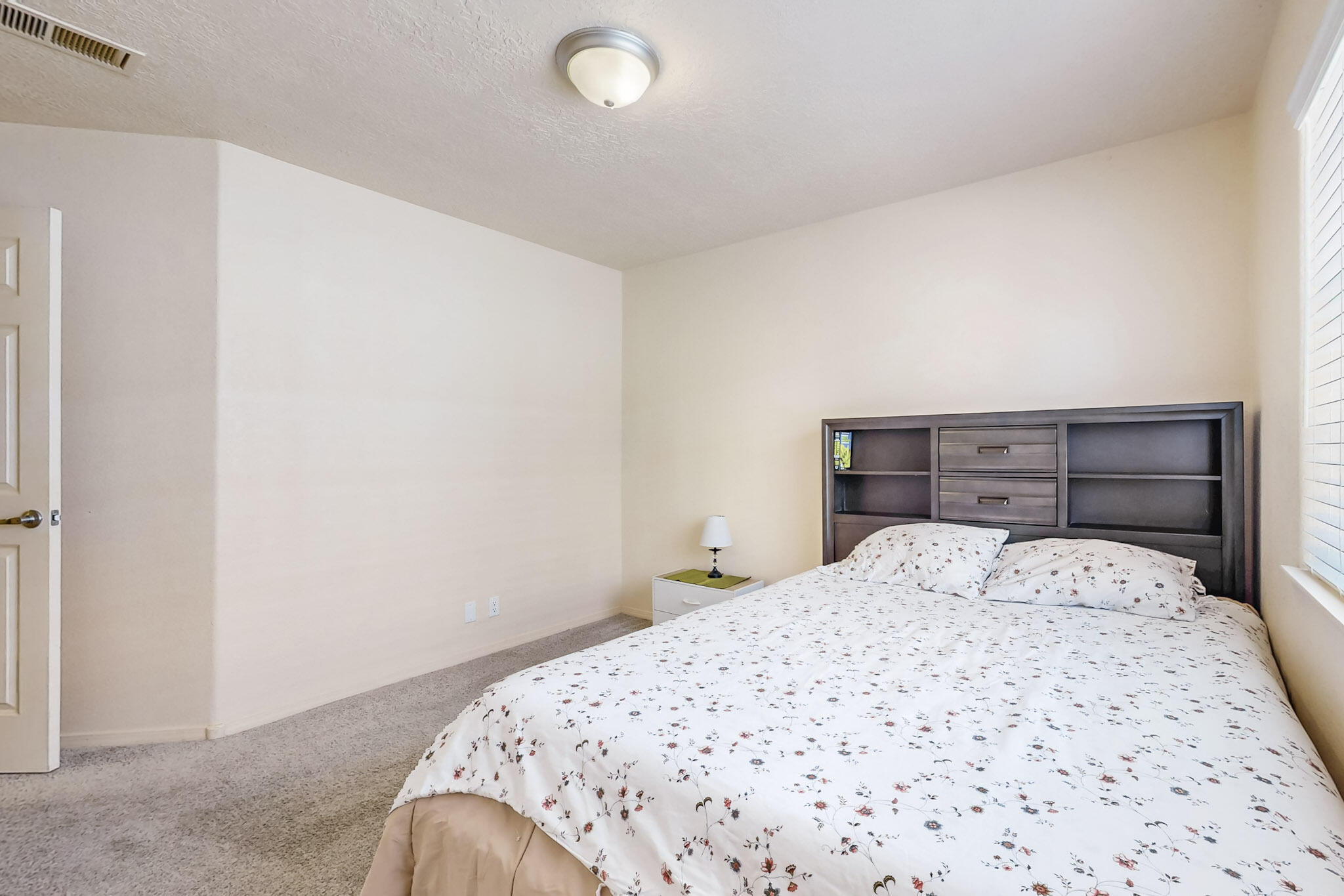 8608 Hampton Avenue, Albuquerque, New Mexico image 30