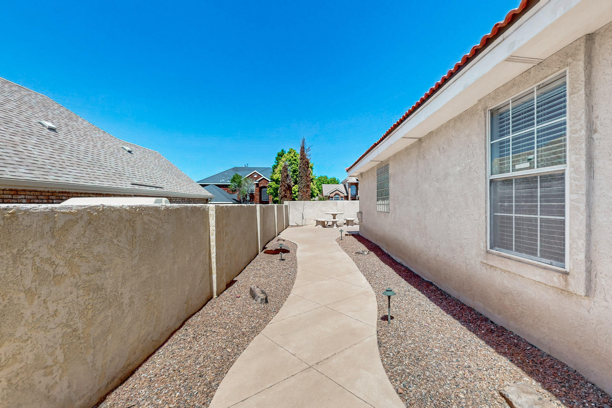 8608 Hampton Avenue, Albuquerque, New Mexico image 47