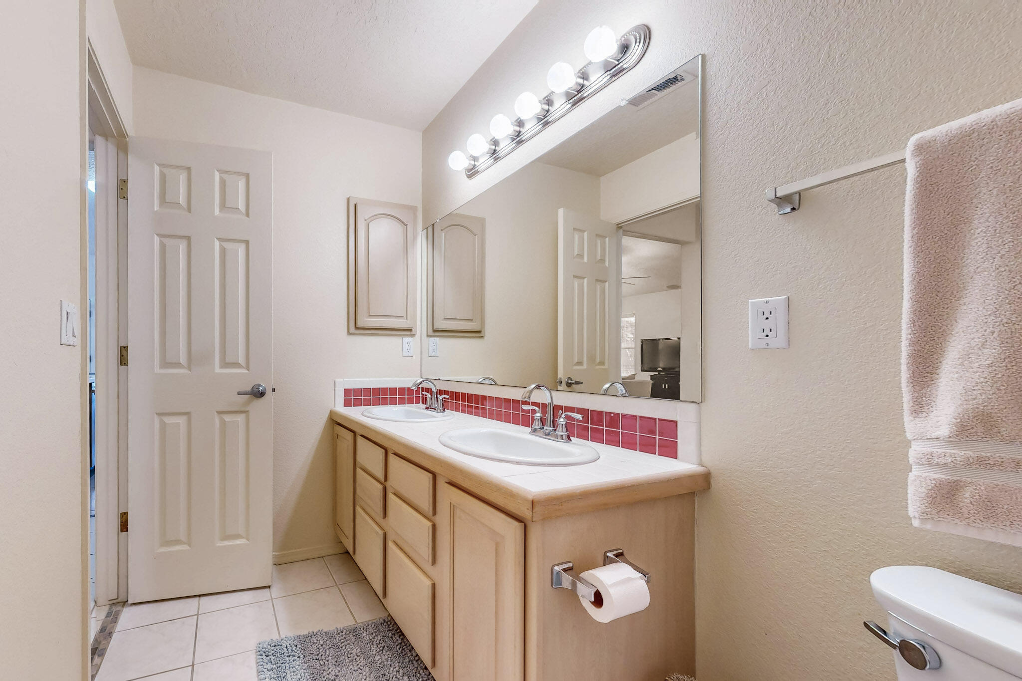 8608 Hampton Avenue, Albuquerque, New Mexico image 34
