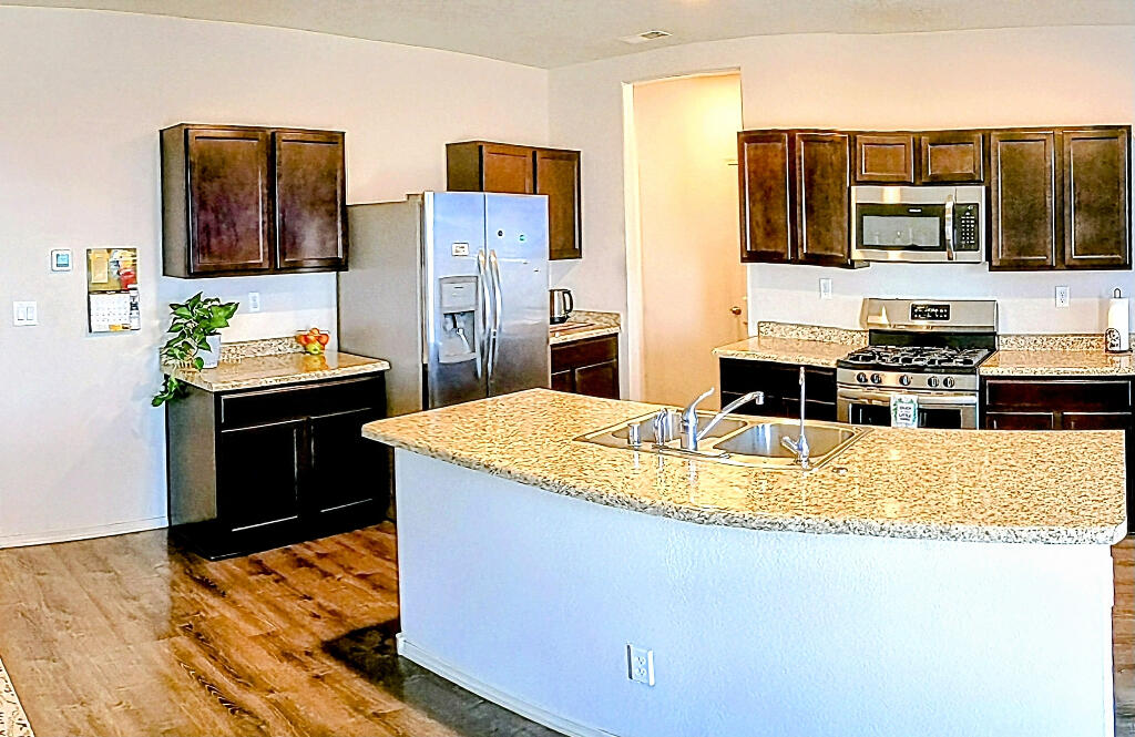 9 Dos Hermanos Court, Los Lunas, New Mexico image 3