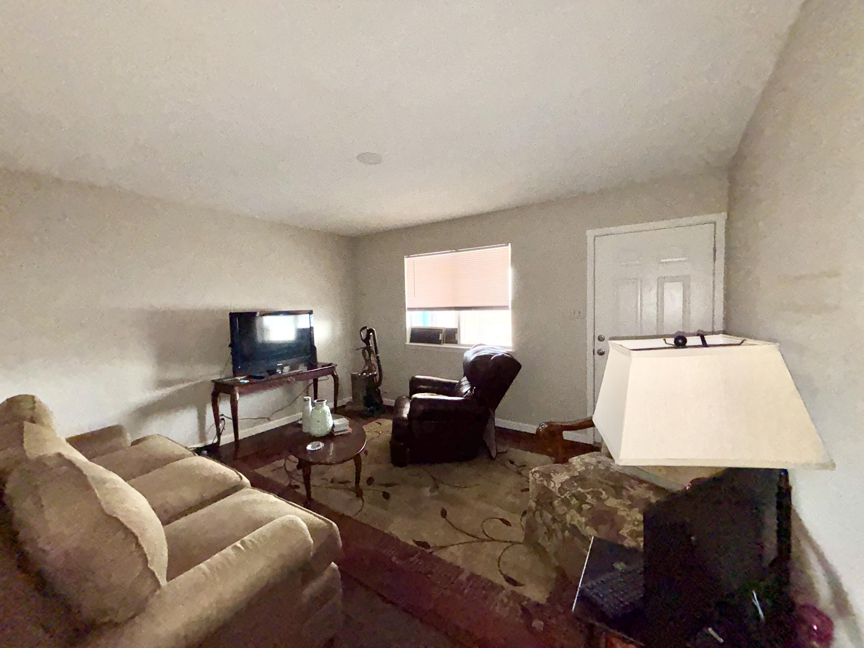 1345-1351 LOS LENTES Road NE