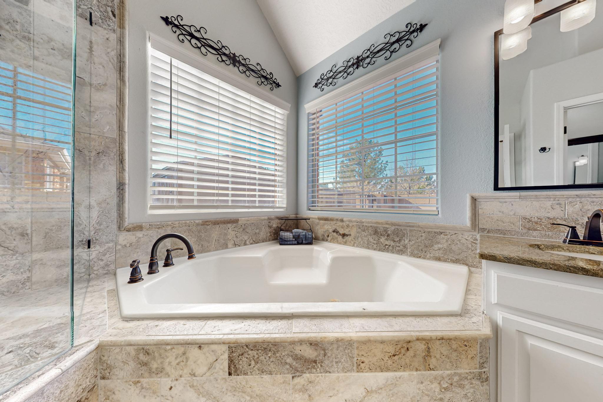 4224 Ridgemont Avenue, Albuquerque, New Mexico image 48