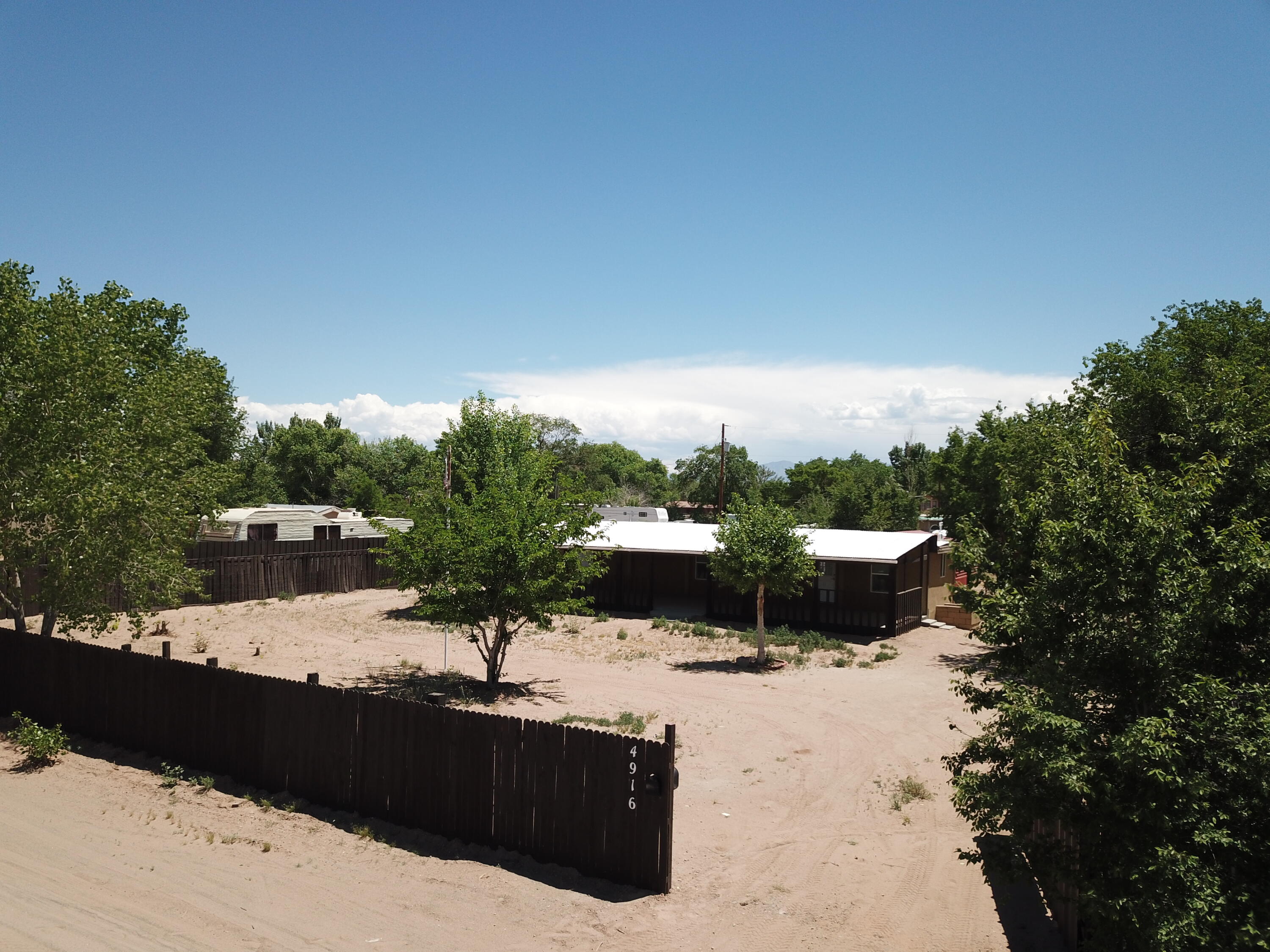 View Los Lunas, NM 87031 property