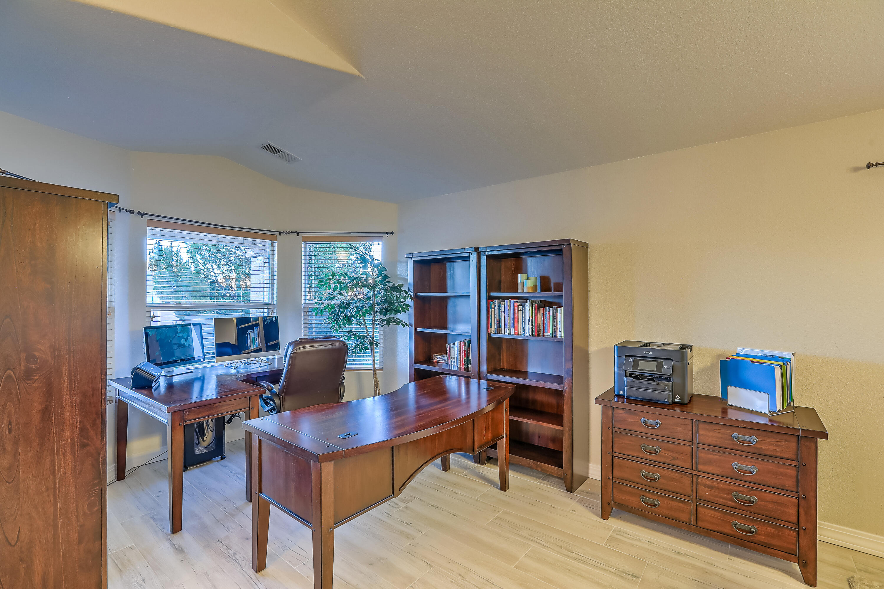 6332 Calle Tesoro NW