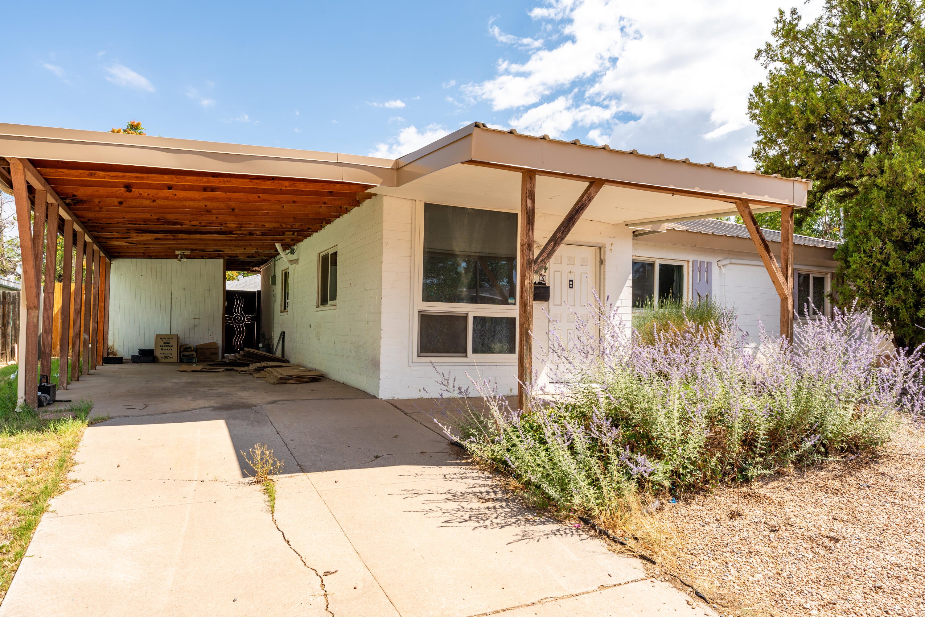 8903 Cordova Avenue NE