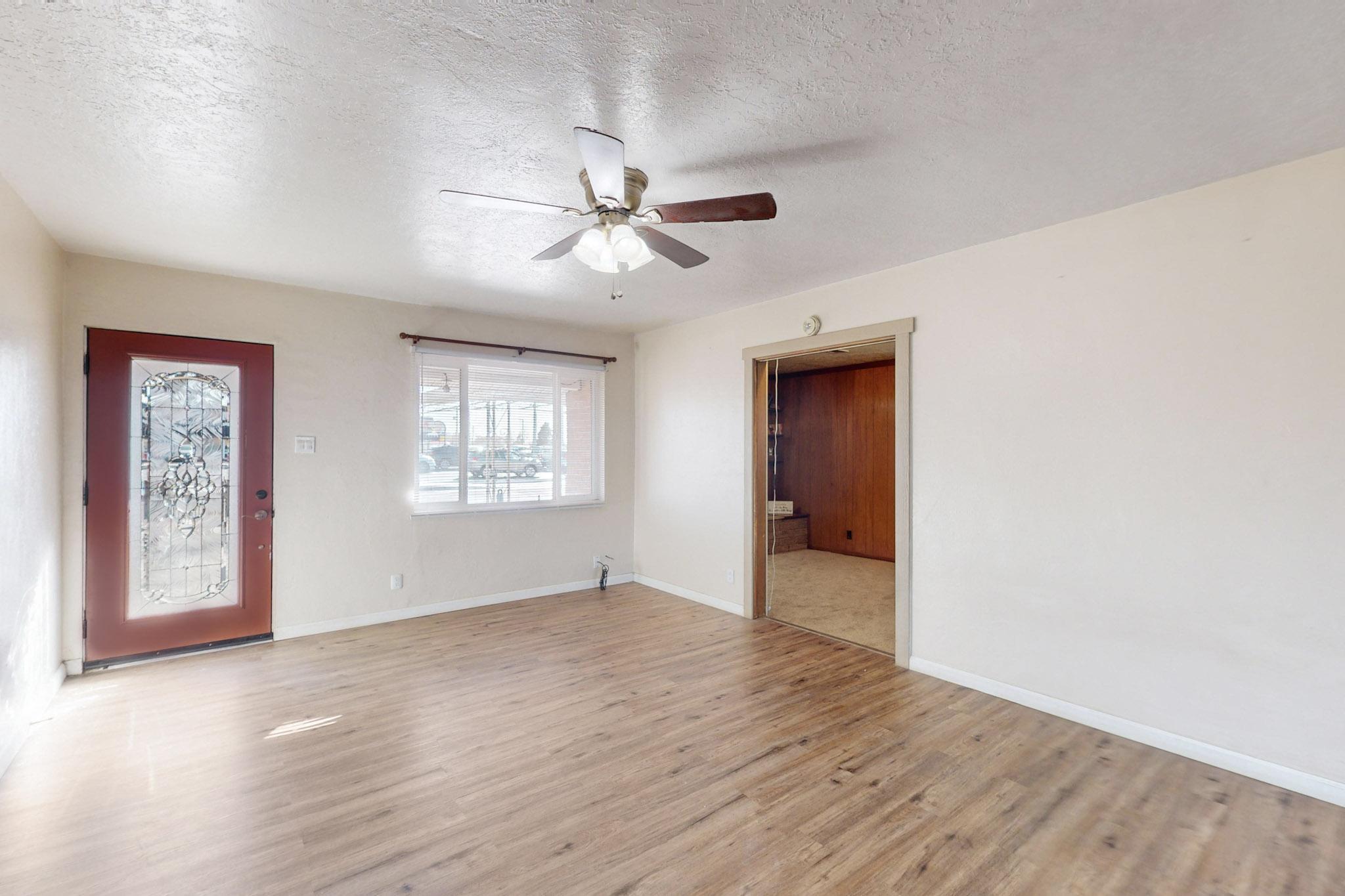 8407 Menaul Boulevard, Albuquerque, New Mexico image 3