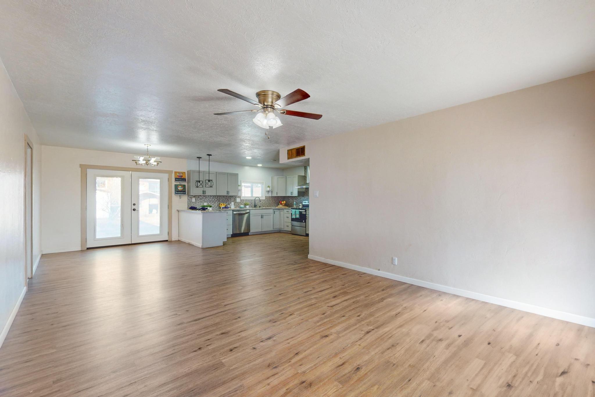 8407 Menaul Boulevard, Albuquerque, New Mexico image 4