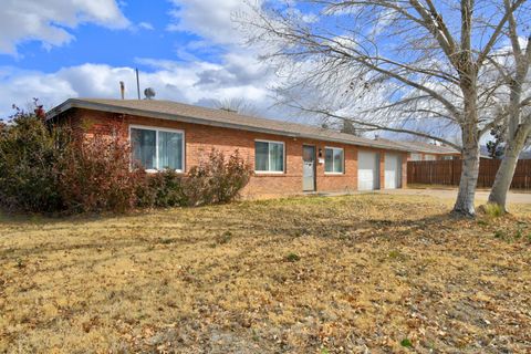 Photo of 8803 Los Arboles Avenue NE, Albuquerque, NM 87112 (MLS # 1098668)