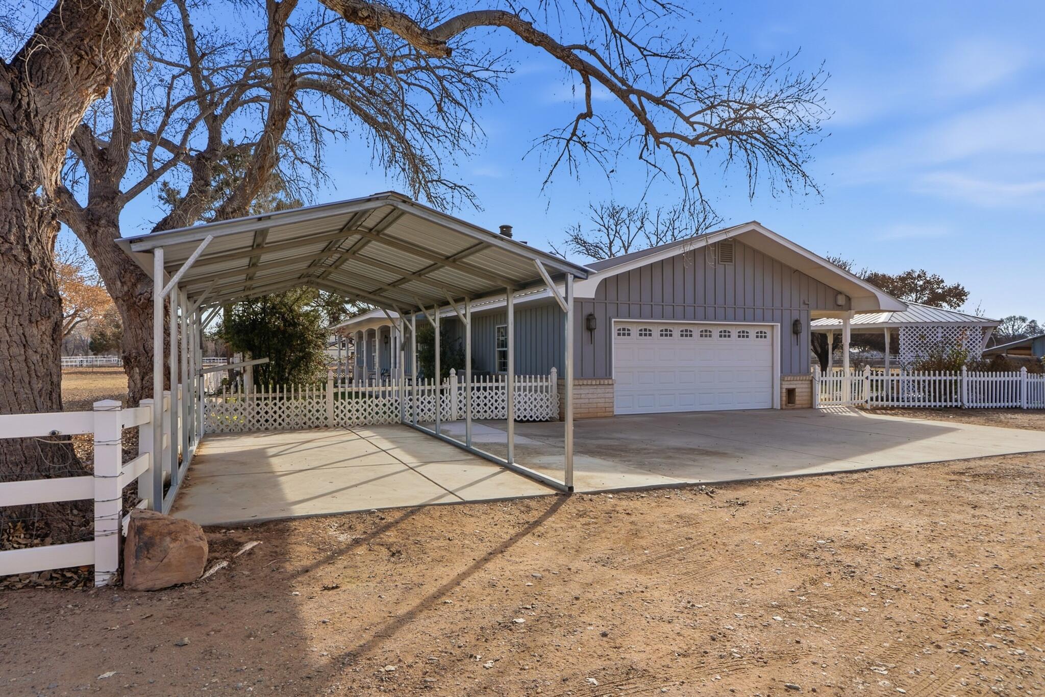 522 Clark Circle SW