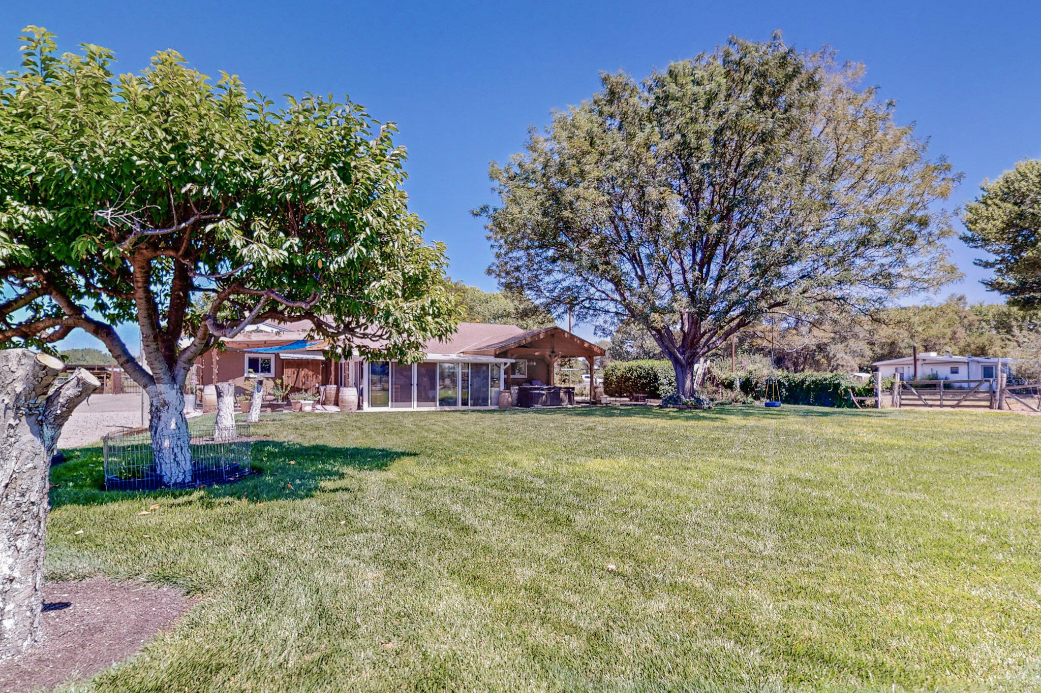 38 Elias Road, Los Lunas, New Mexico image 2