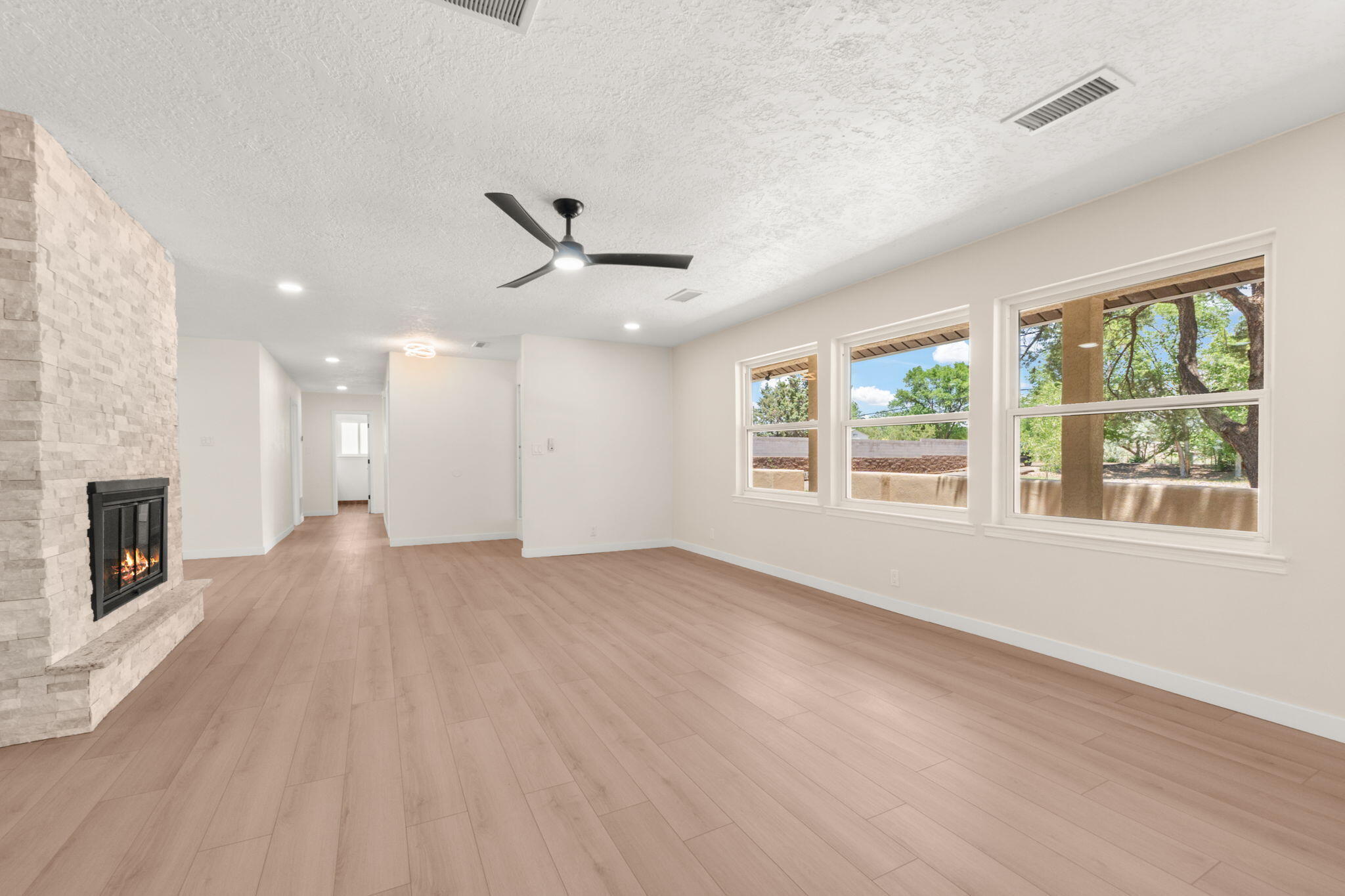 697 W Meadowlark Lane, Corrales, North Carolina image 15