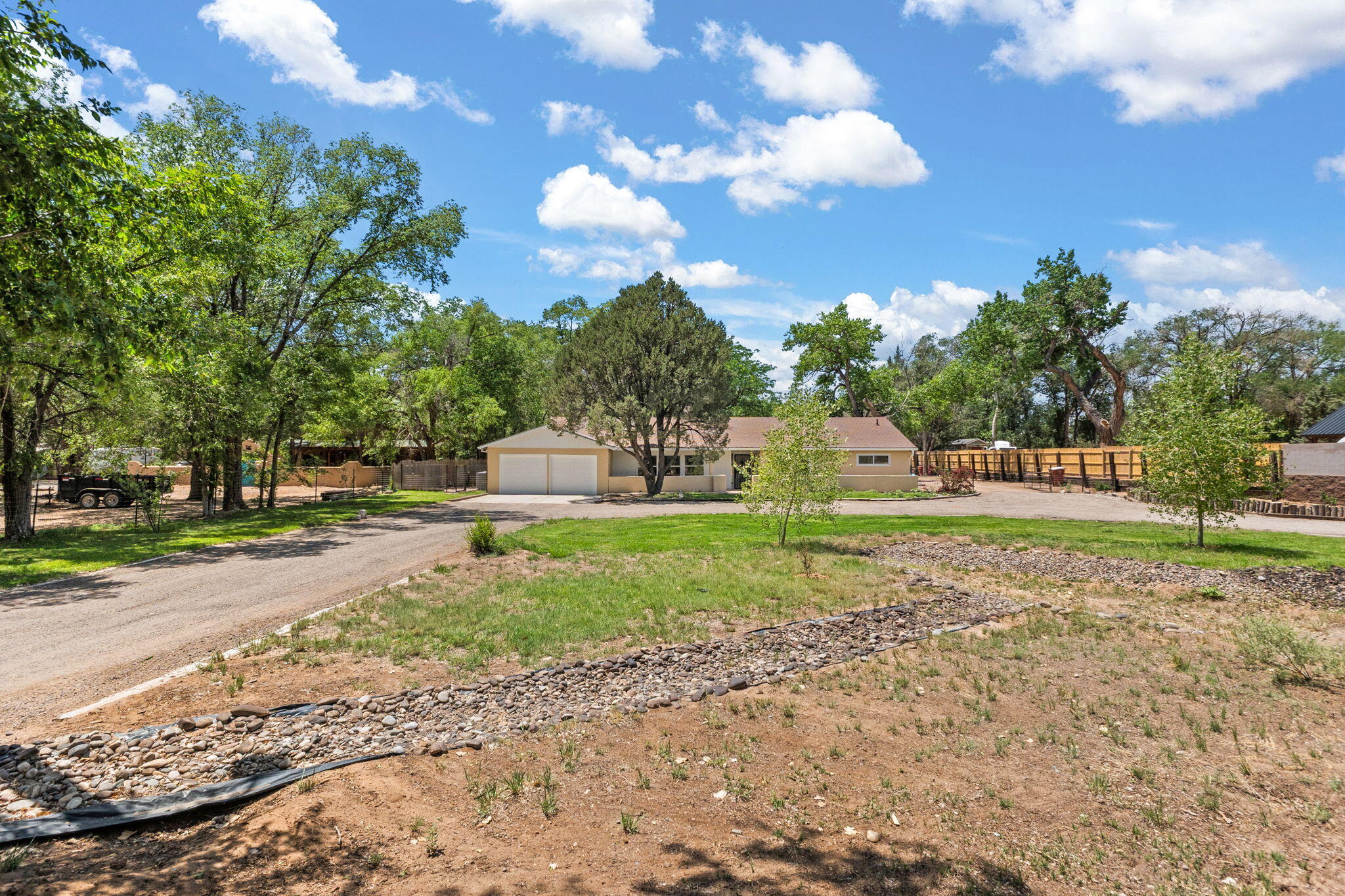 697 W Meadowlark Lane, Corrales, North Carolina image 4