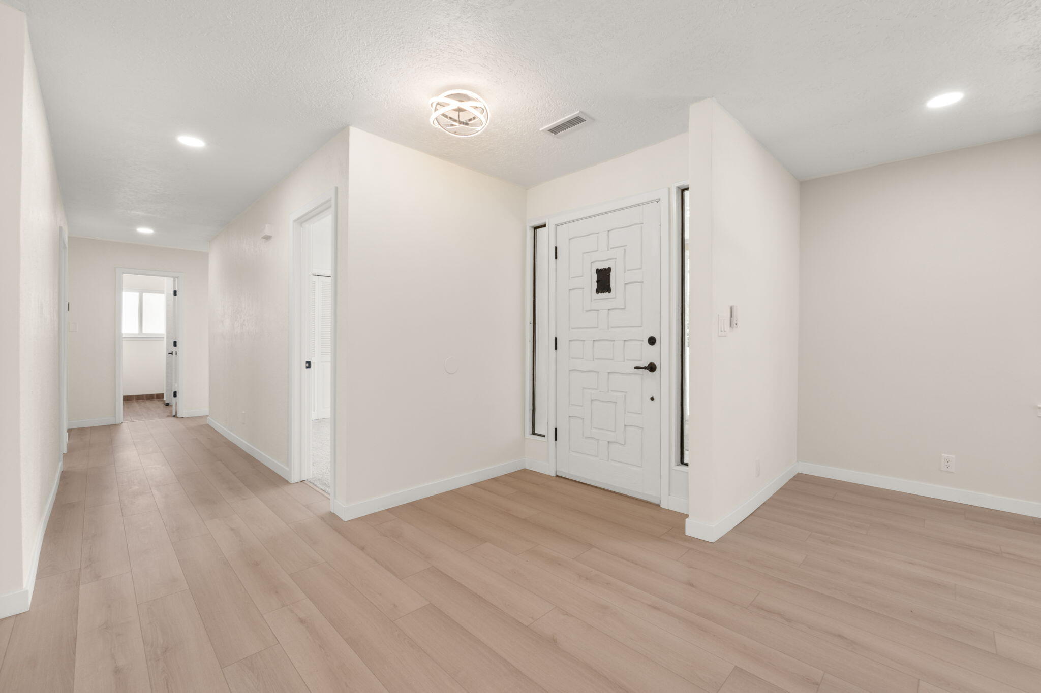 697 W Meadowlark Lane, Corrales, North Carolina image 10