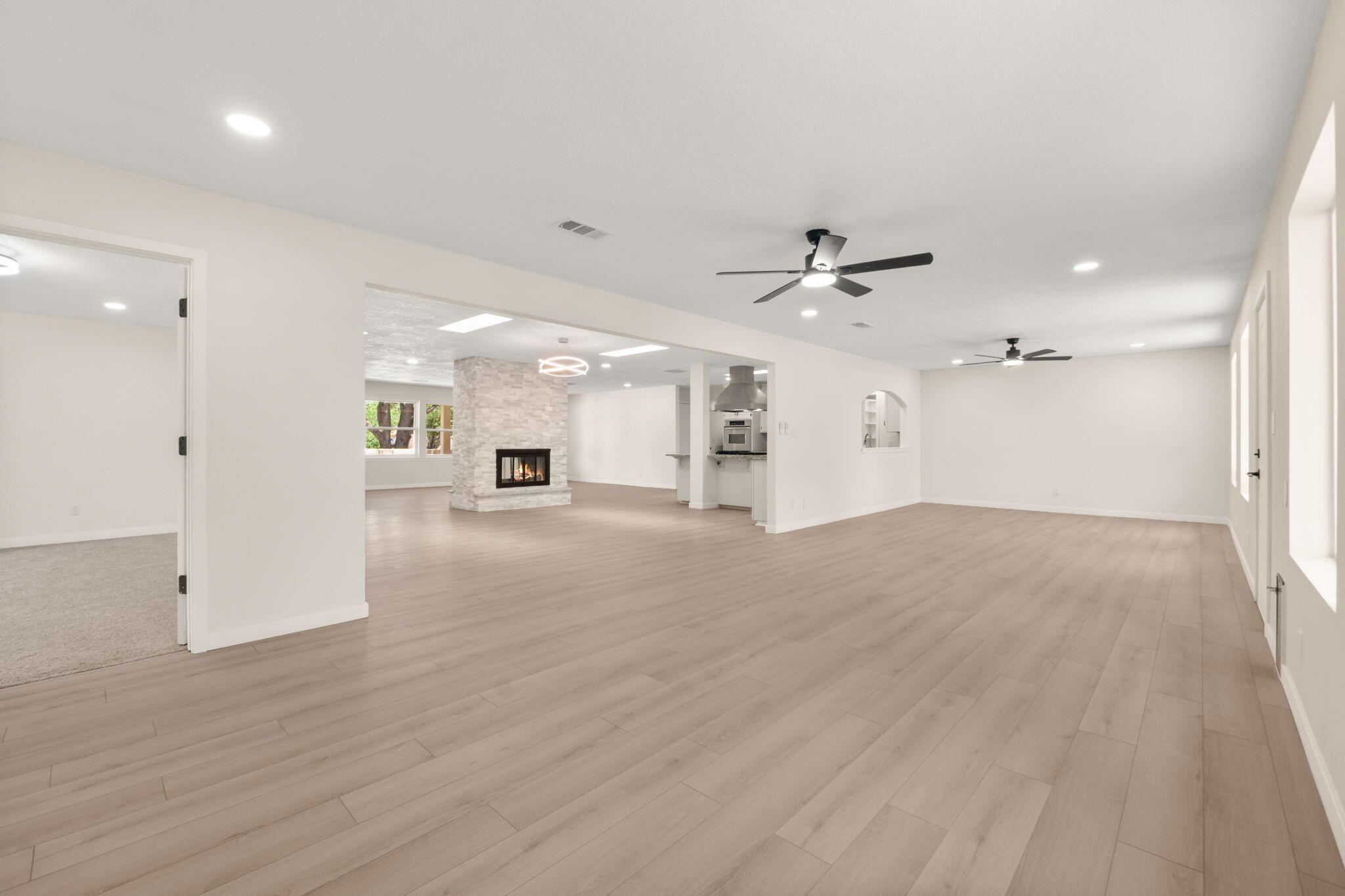 697 W Meadowlark Lane, Corrales, North Carolina image 31