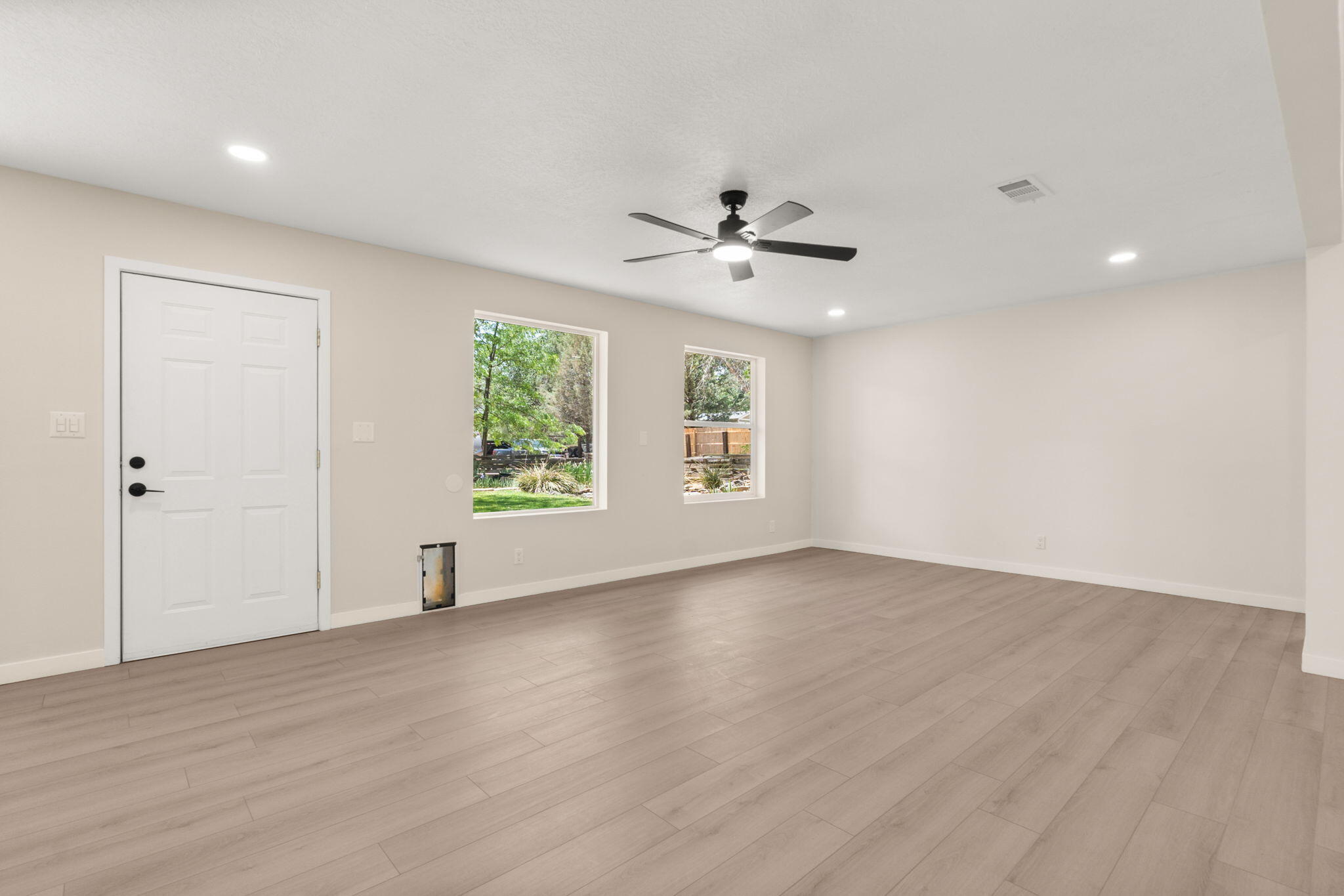 697 W Meadowlark Lane, Corrales, North Carolina image 38
